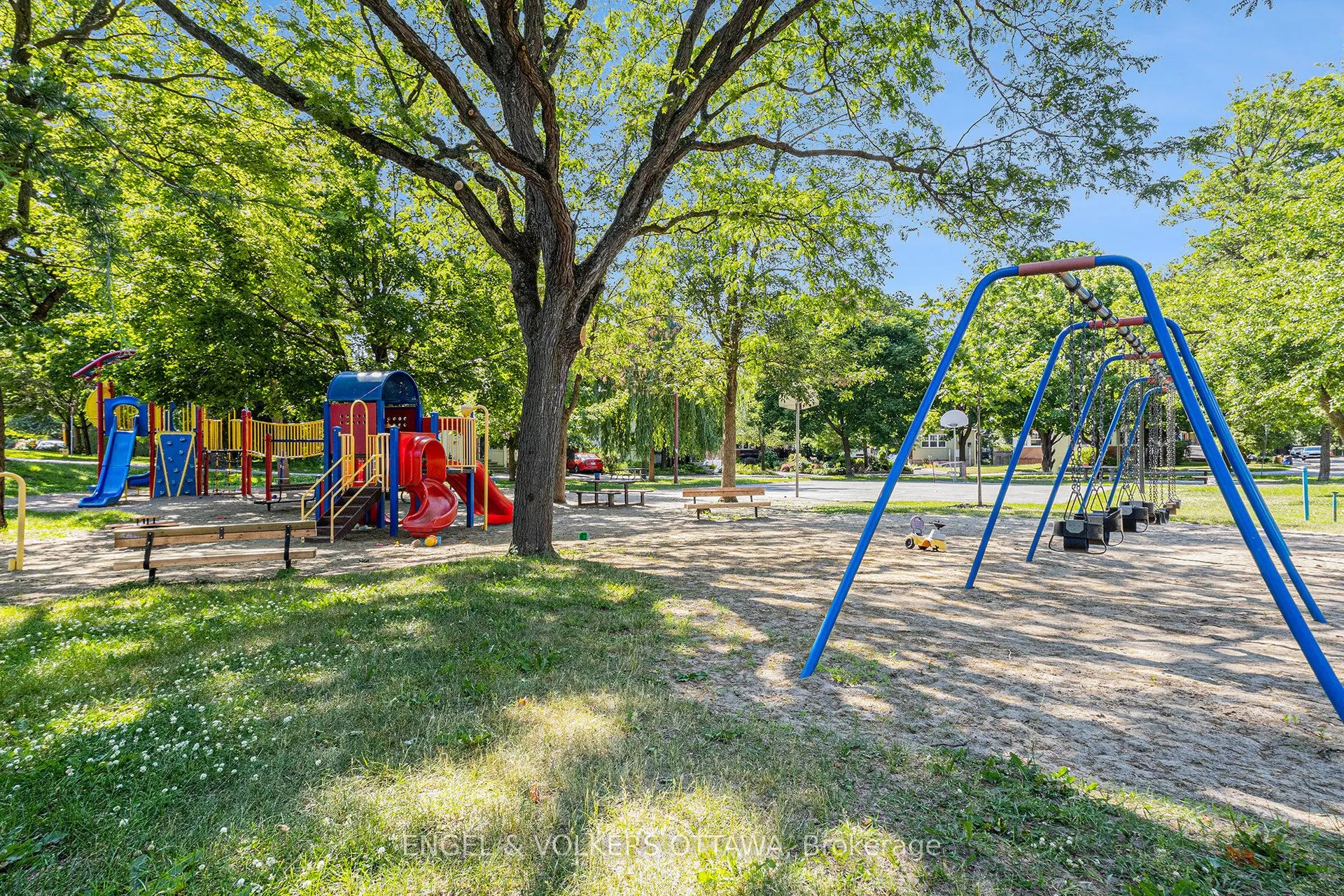 7 Marquette Avenue, #605