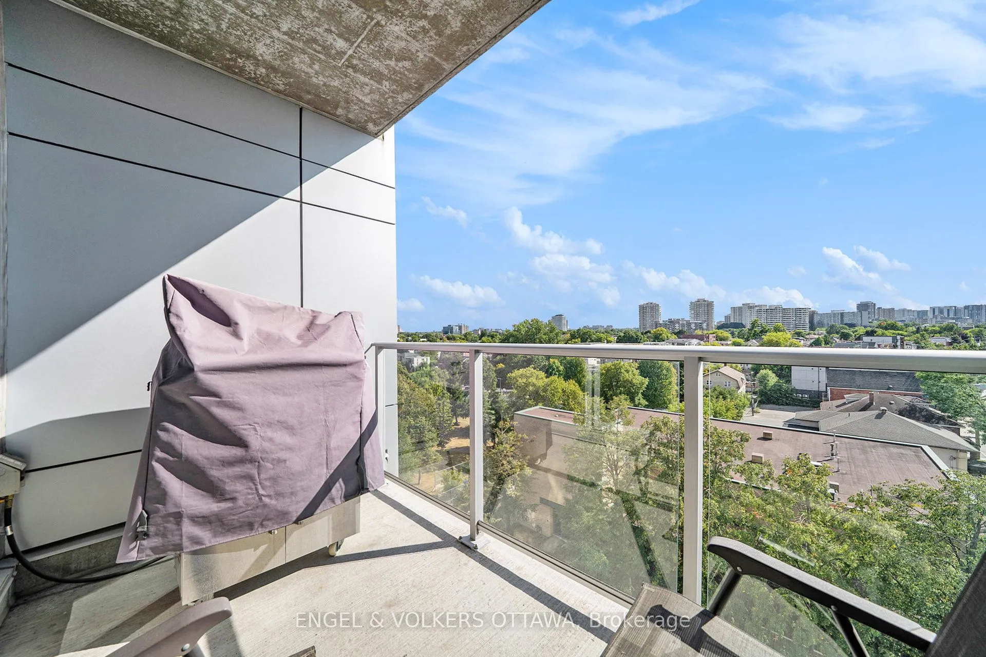 7 Marquette Avenue, #605