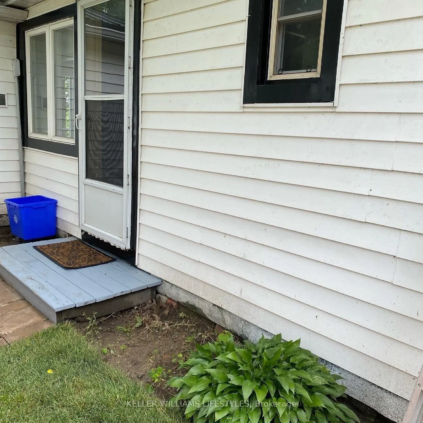8B Robinson Street, #17
