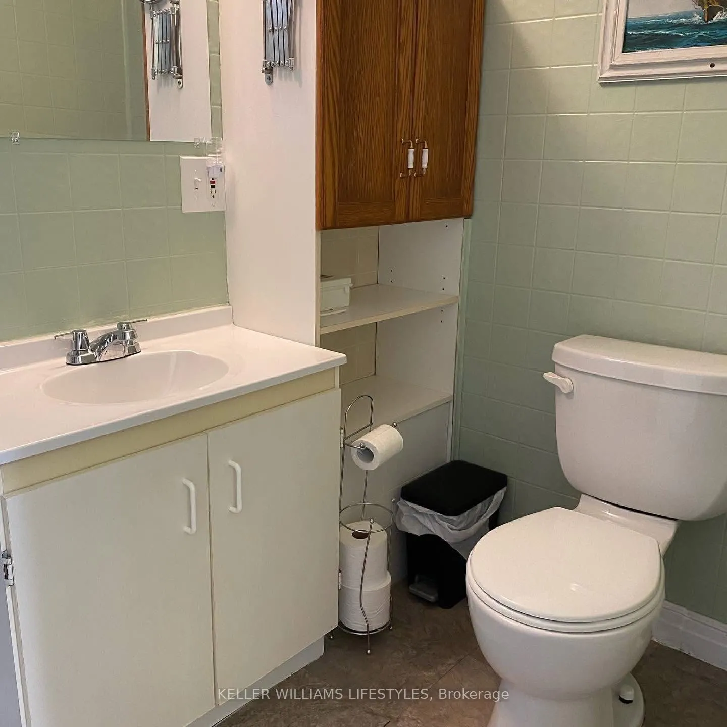 8B Robinson Street, #17