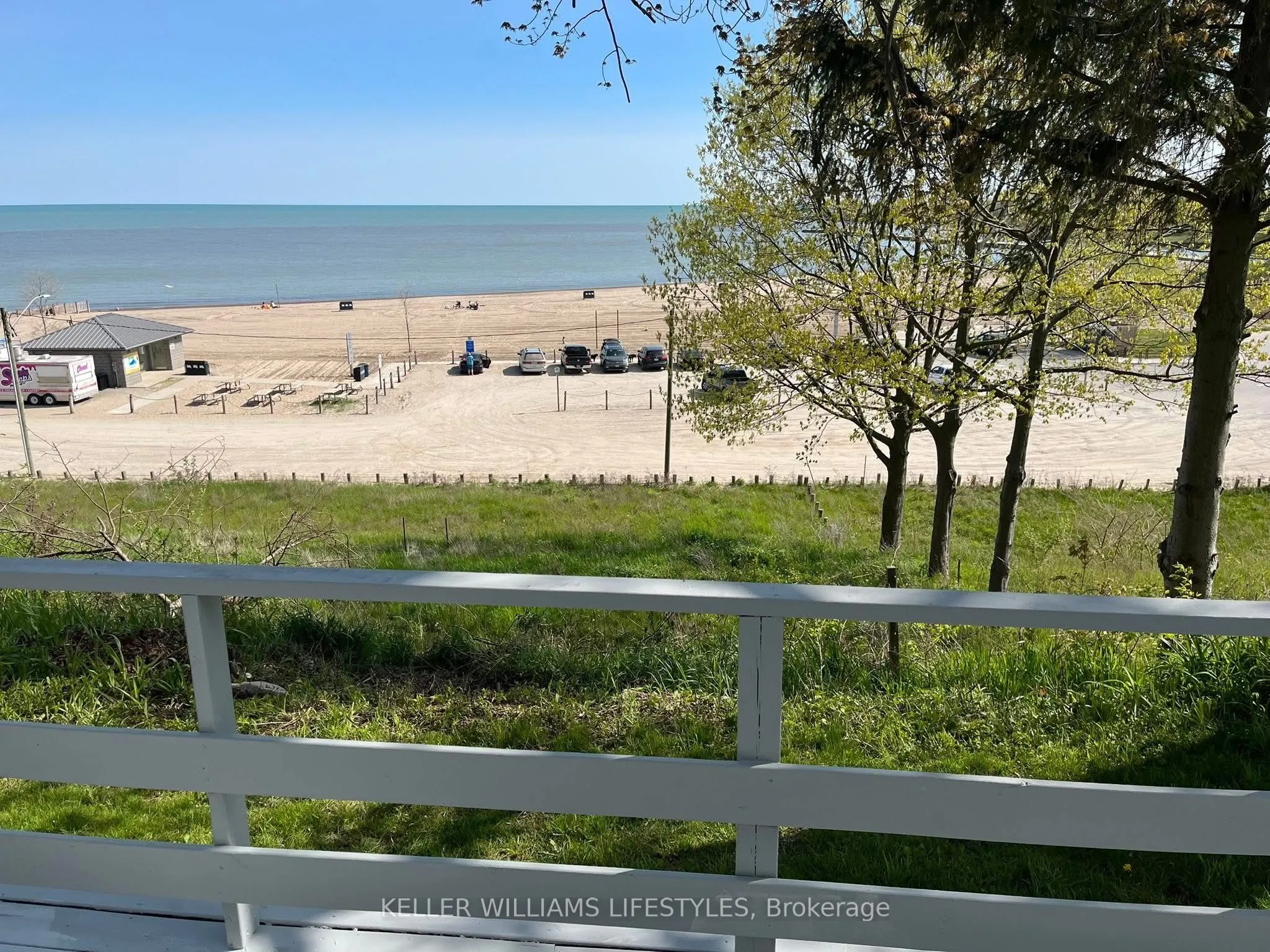 8B Robinson Street, #17