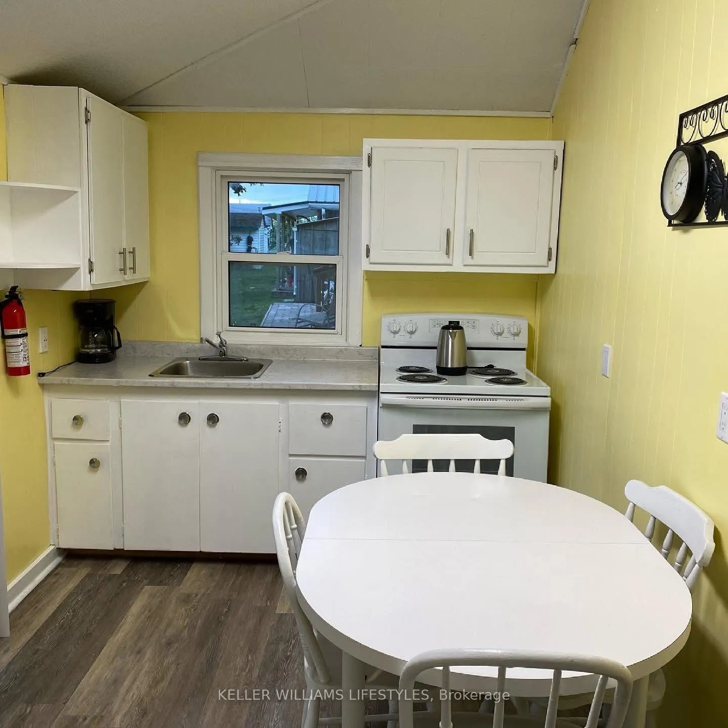 8B Robinson Street, #17