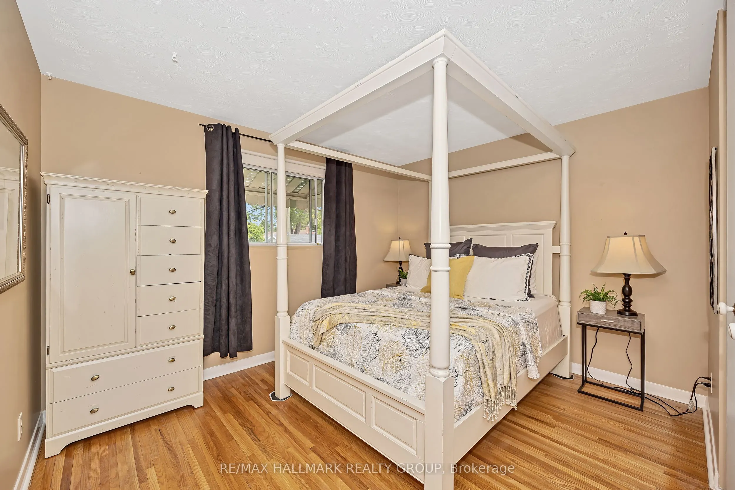 1144 Cobden Road