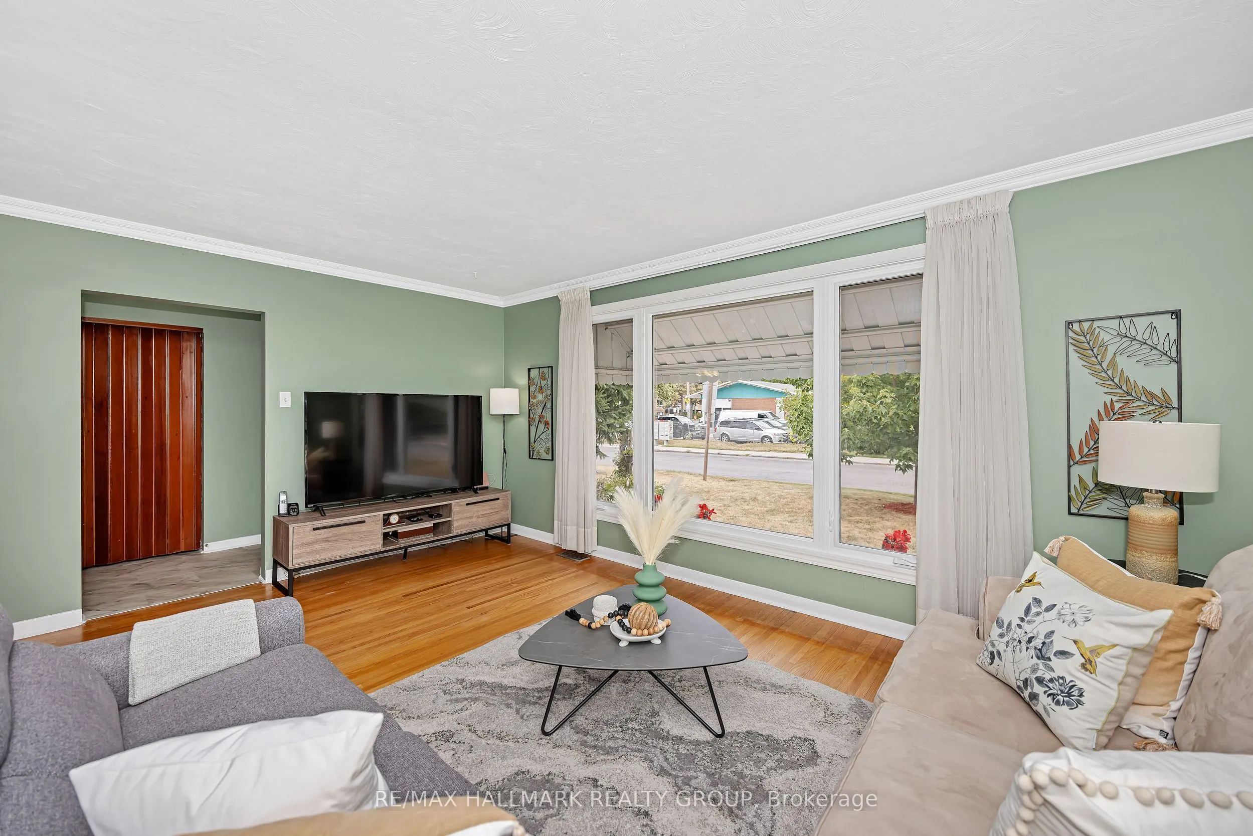 1144 Cobden Road