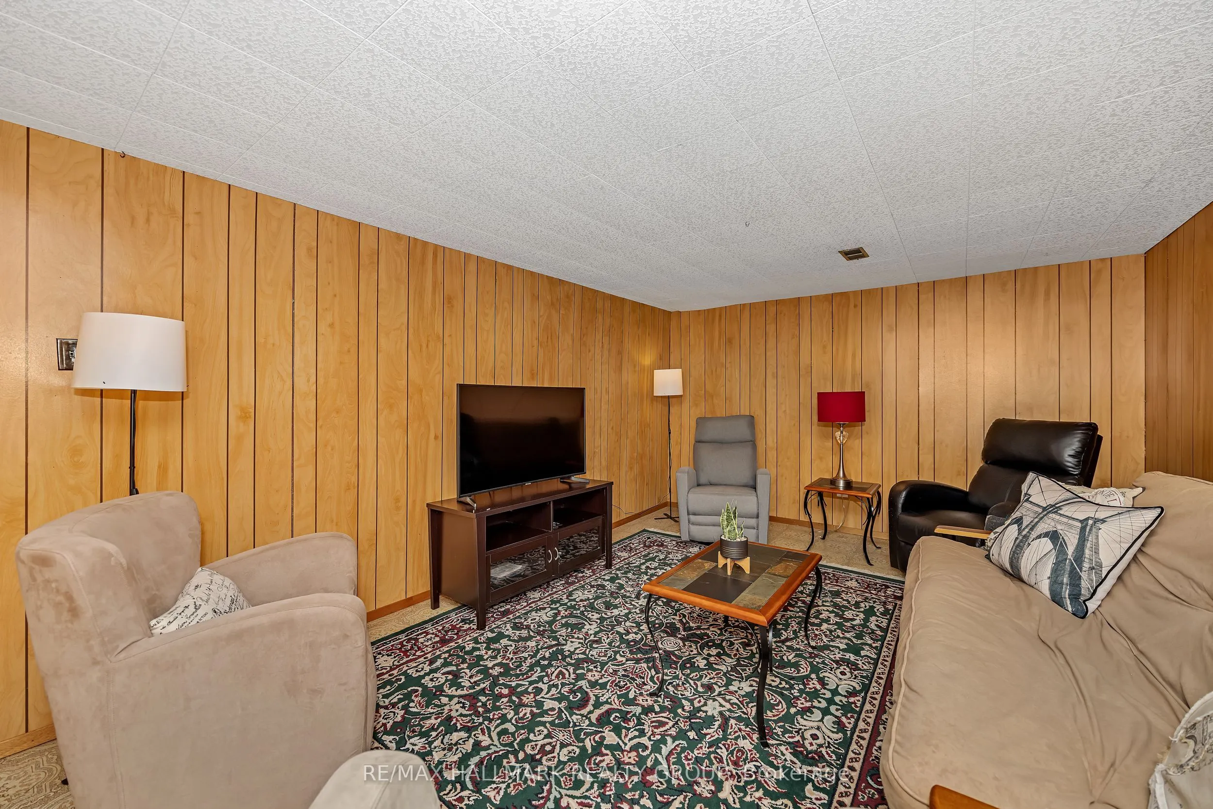 1144 Cobden Road