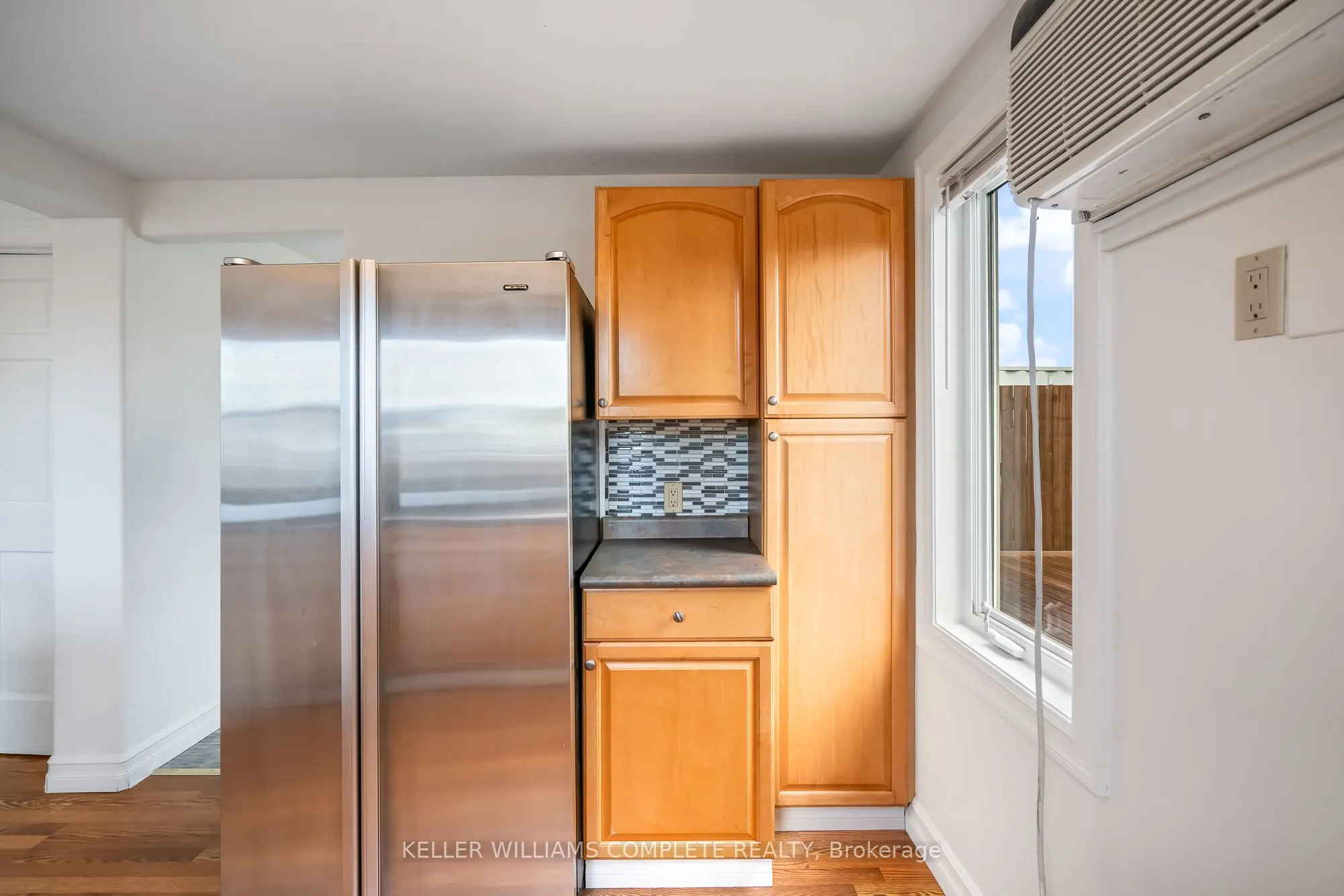 1076 Spears Road