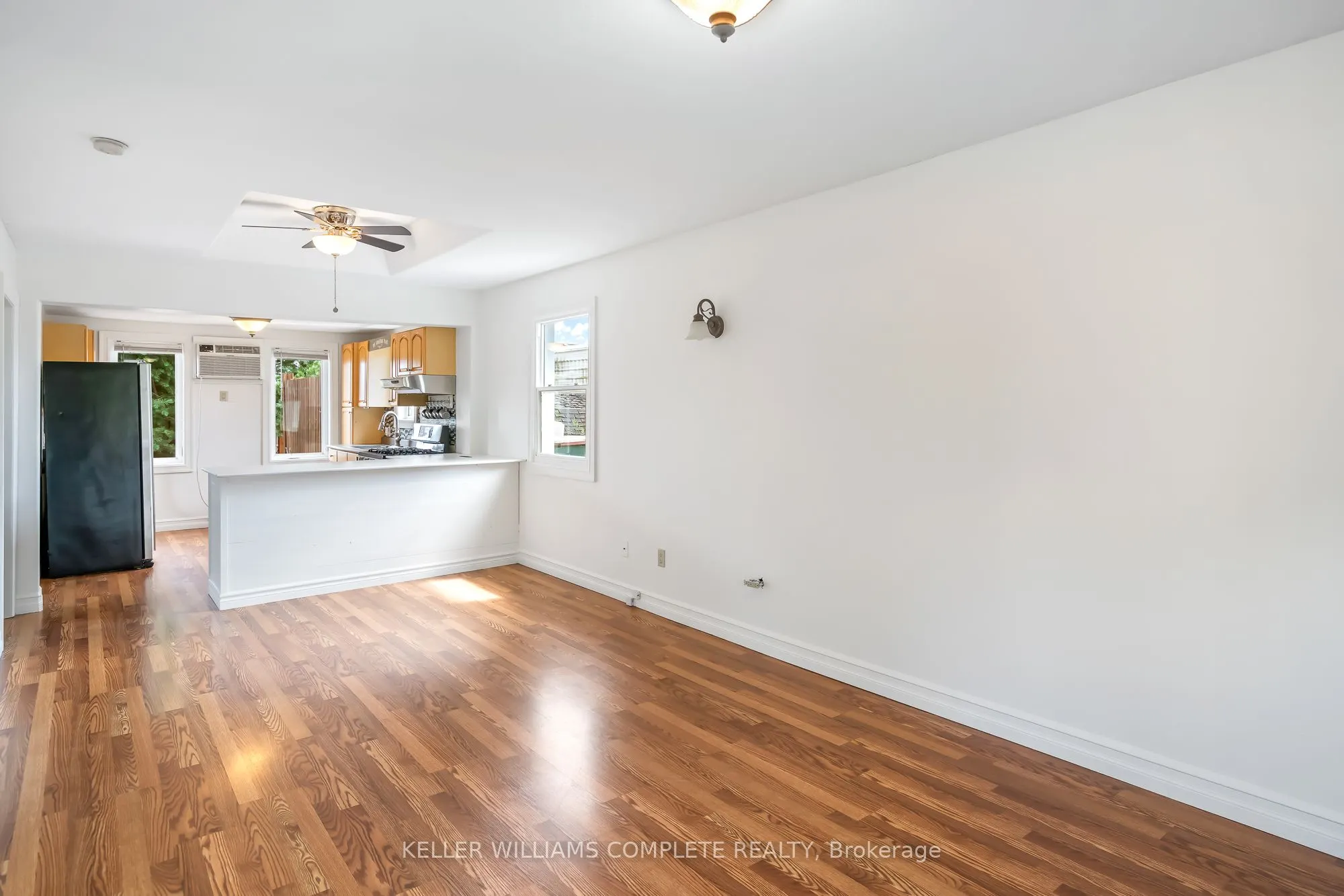 1076 Spears Road