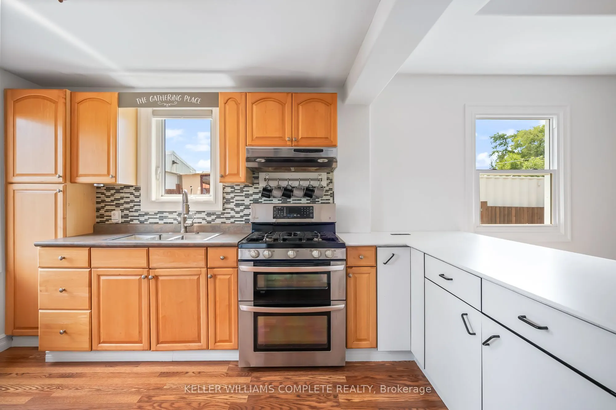 1076 Spears Road