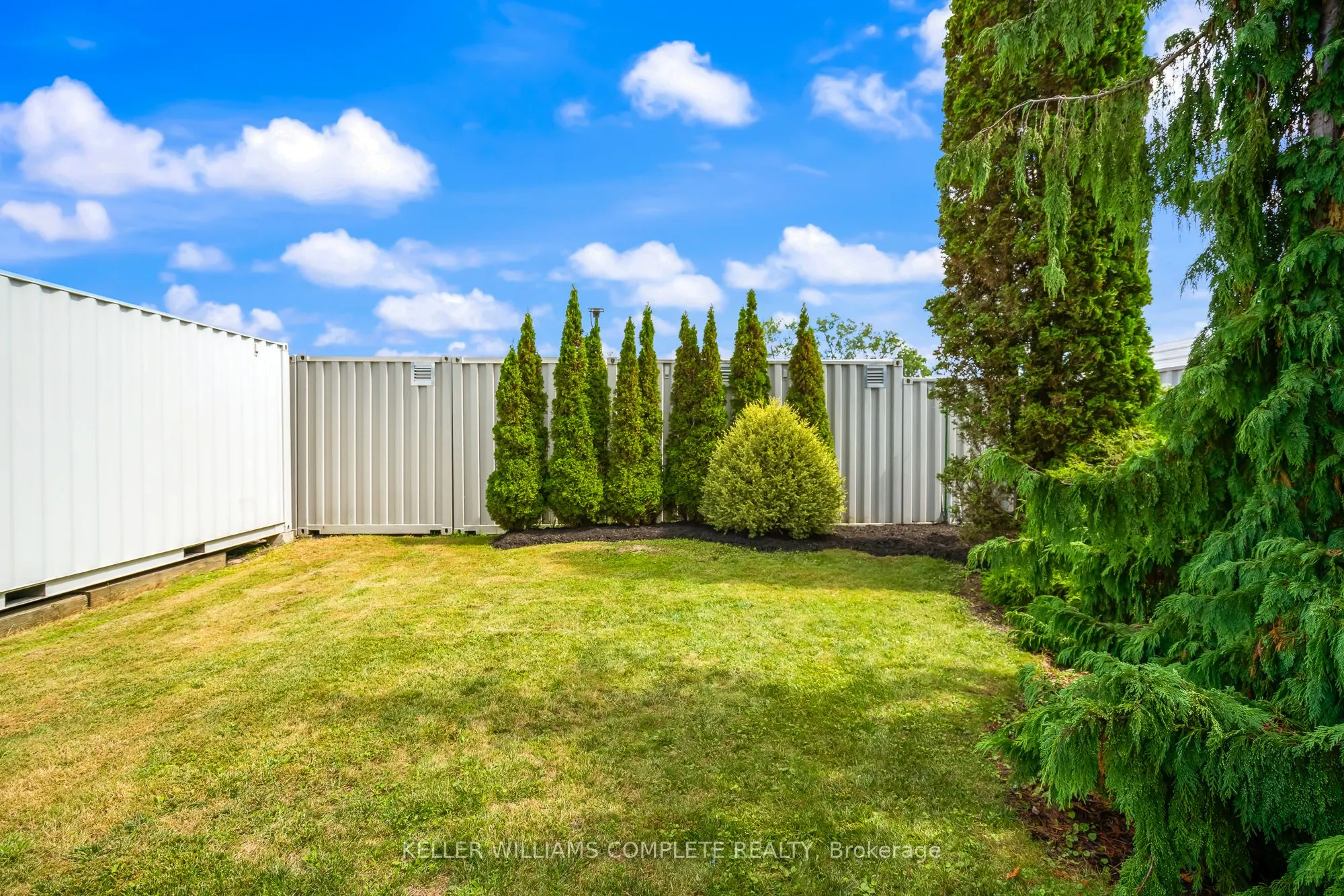 1076 Spears Road