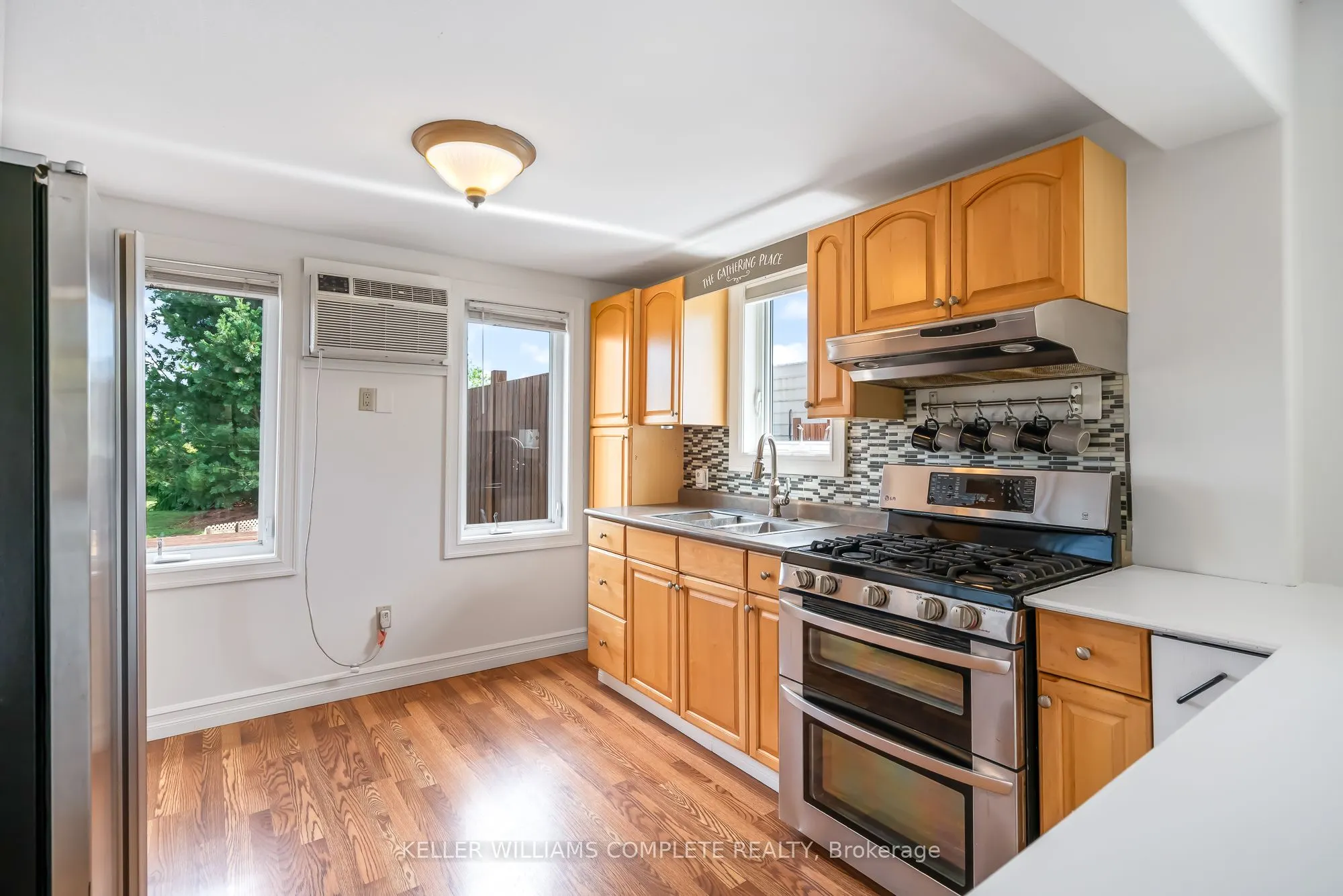 1076 Spears Road