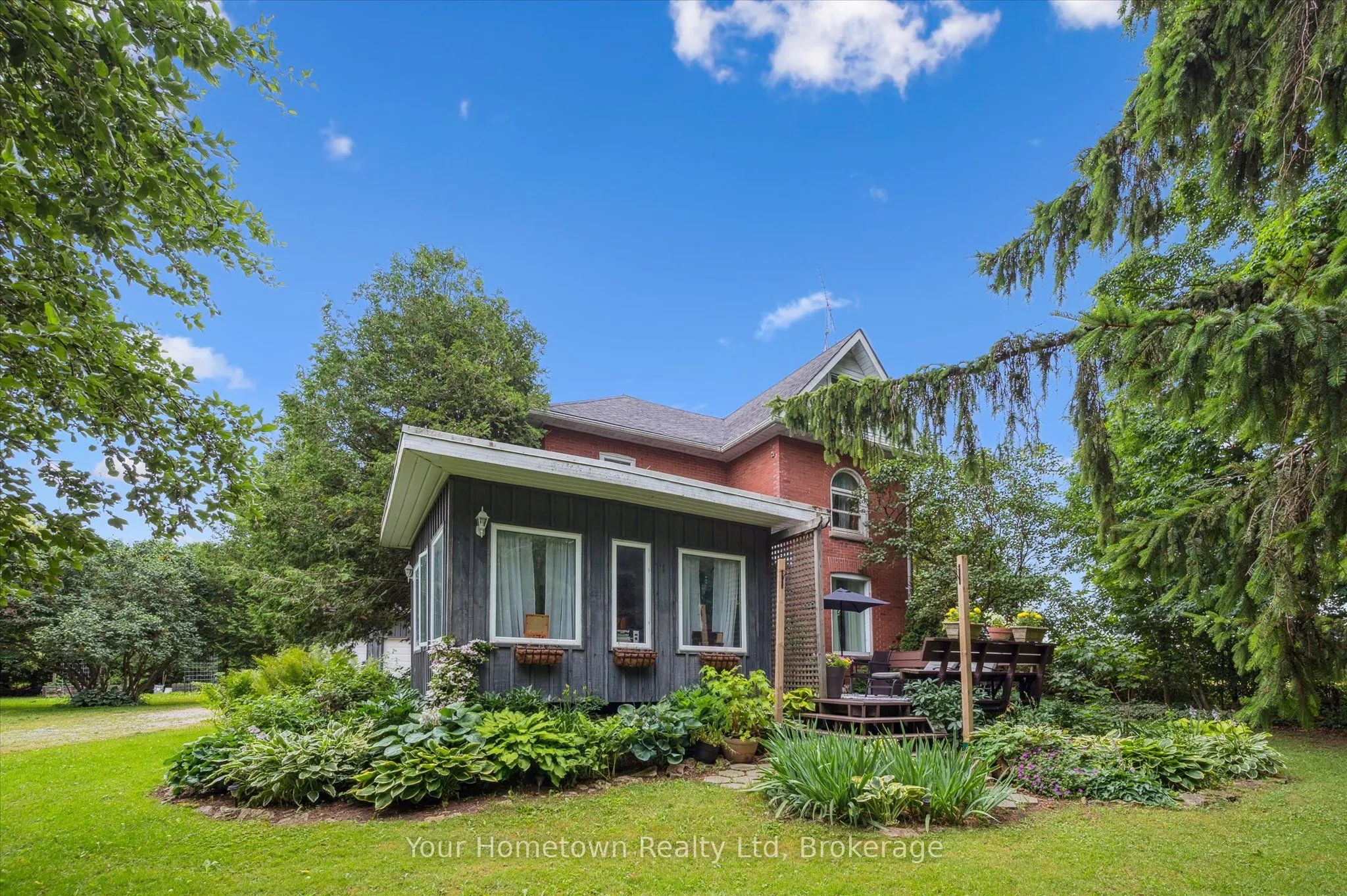 6933 Wellington 7 Road