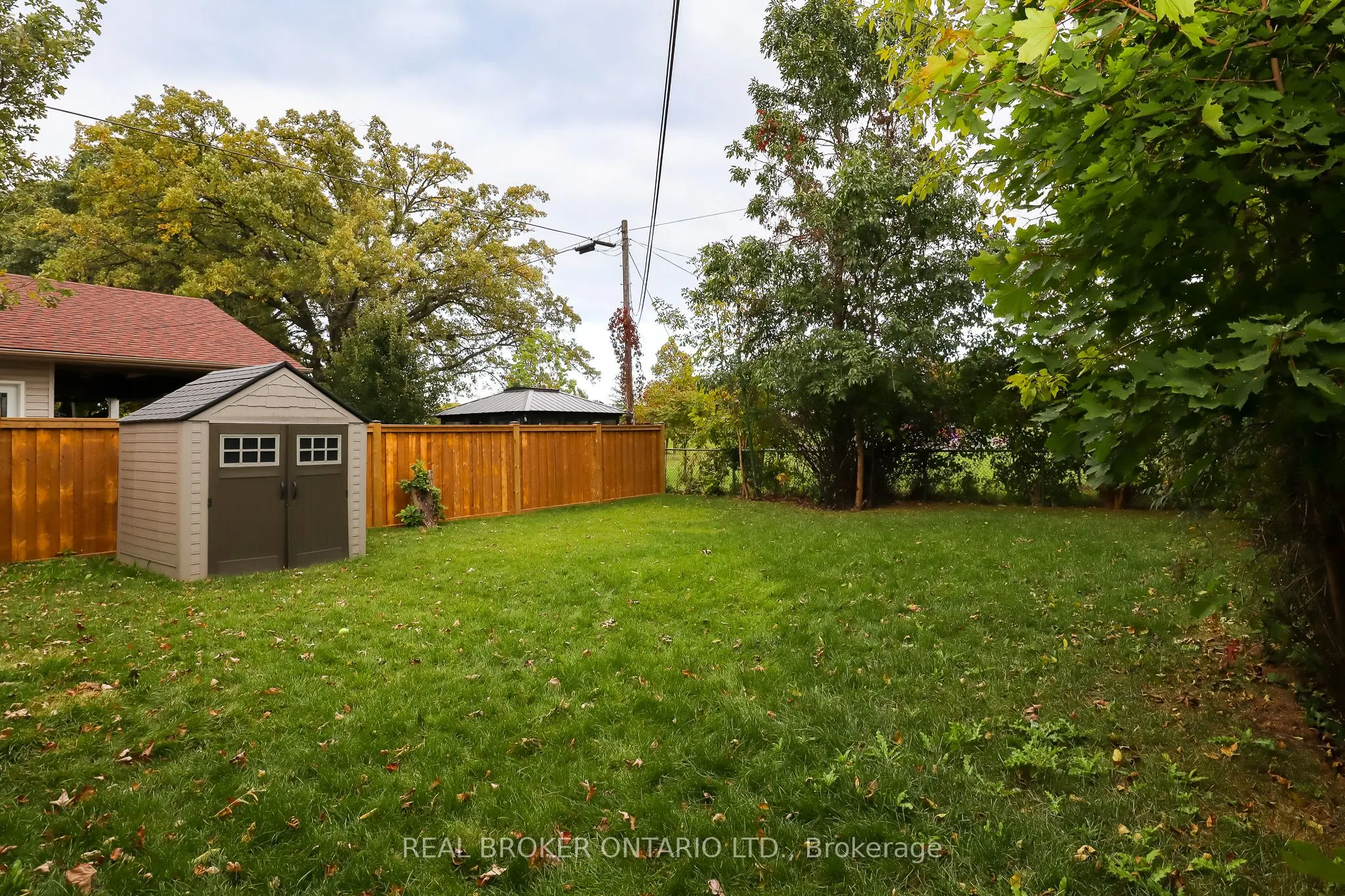 67 Kingslea Drive, #Lower