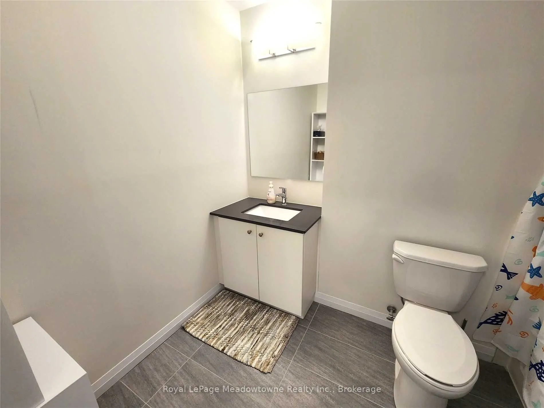 104 Garment Street, #1605