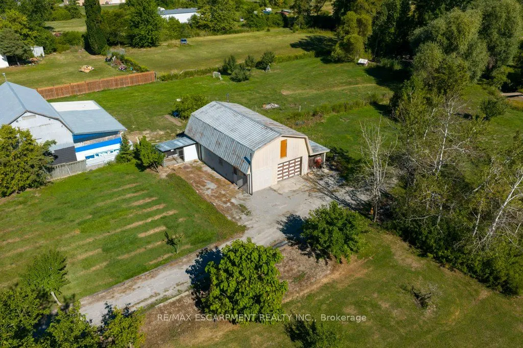 595 Green Mountain Road E