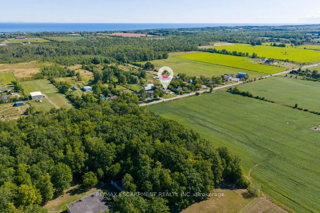 595 Green Mountain Road E