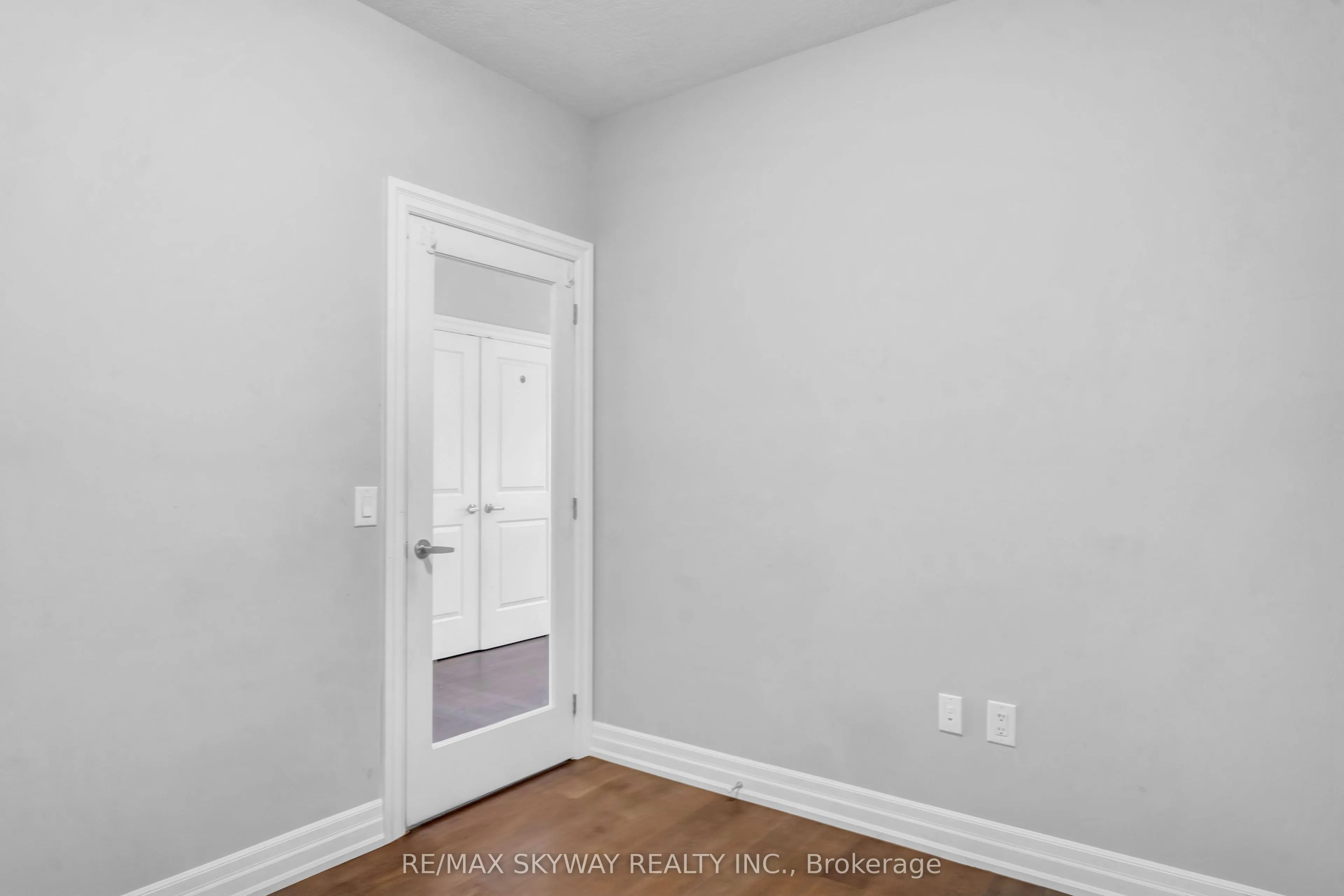 1880 Gordon Street, #409