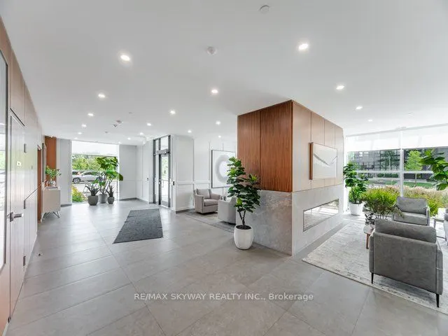 1880 Gordon Street, #409
