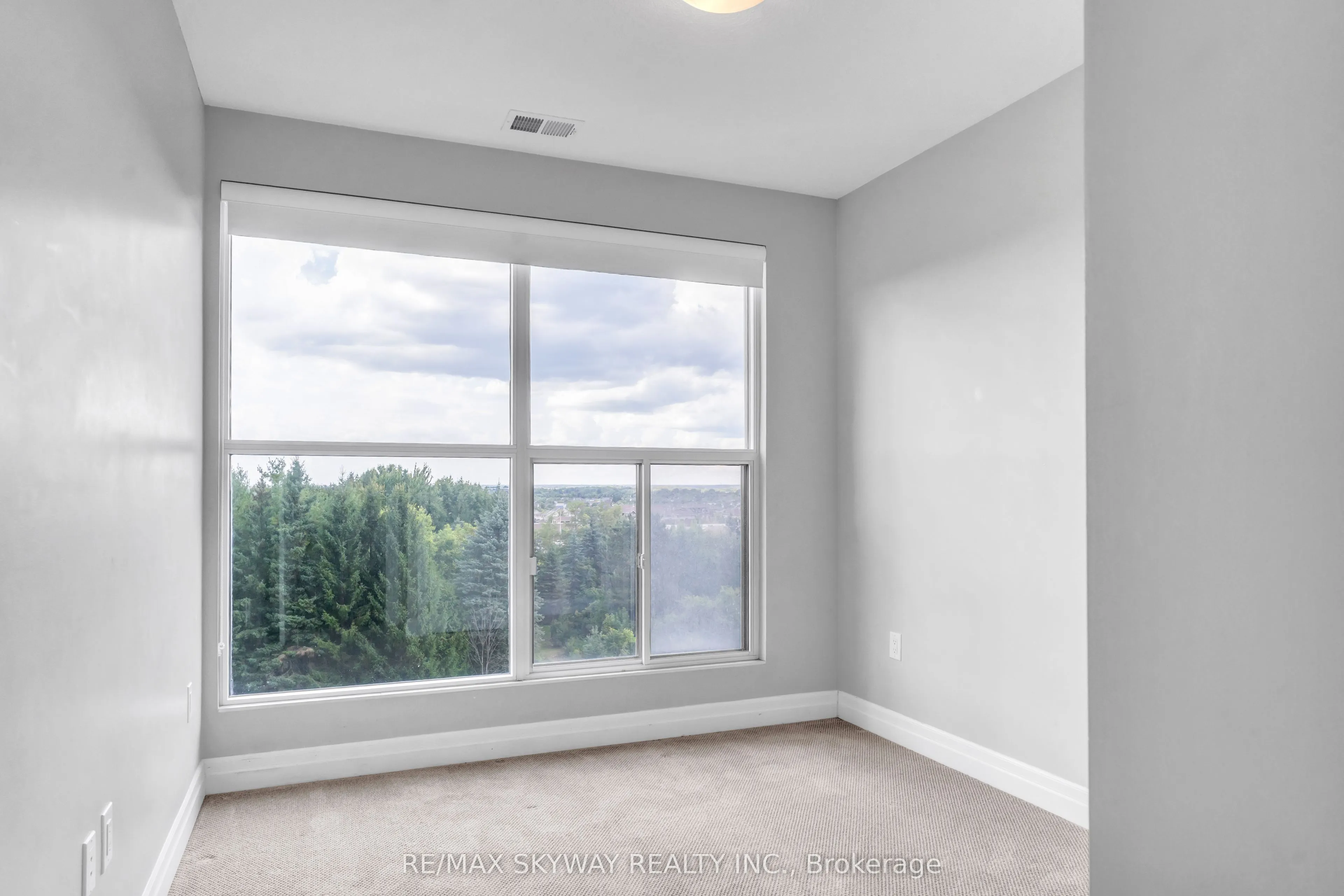 1880 Gordon Street, #409