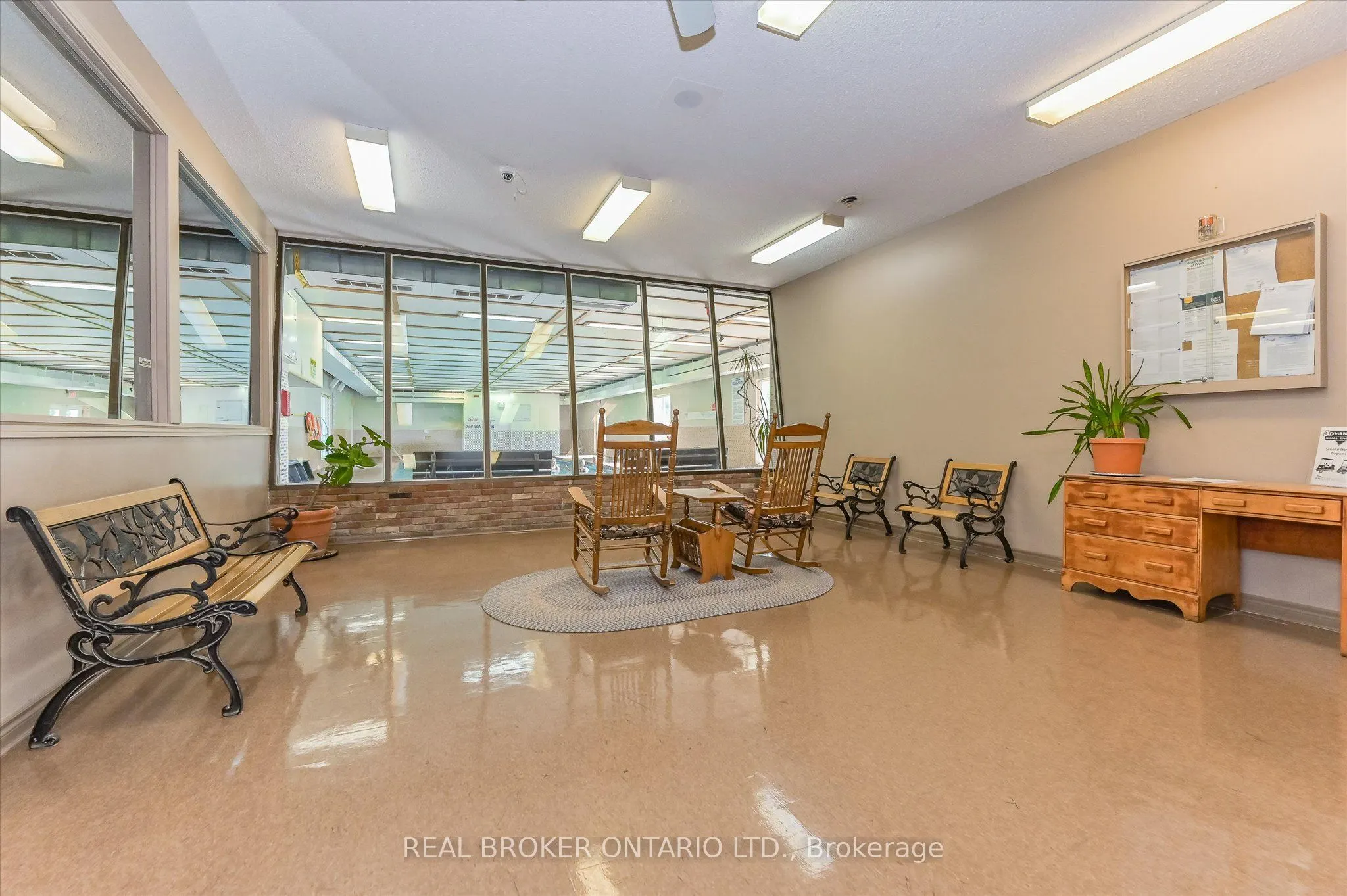 445 Pine Pass