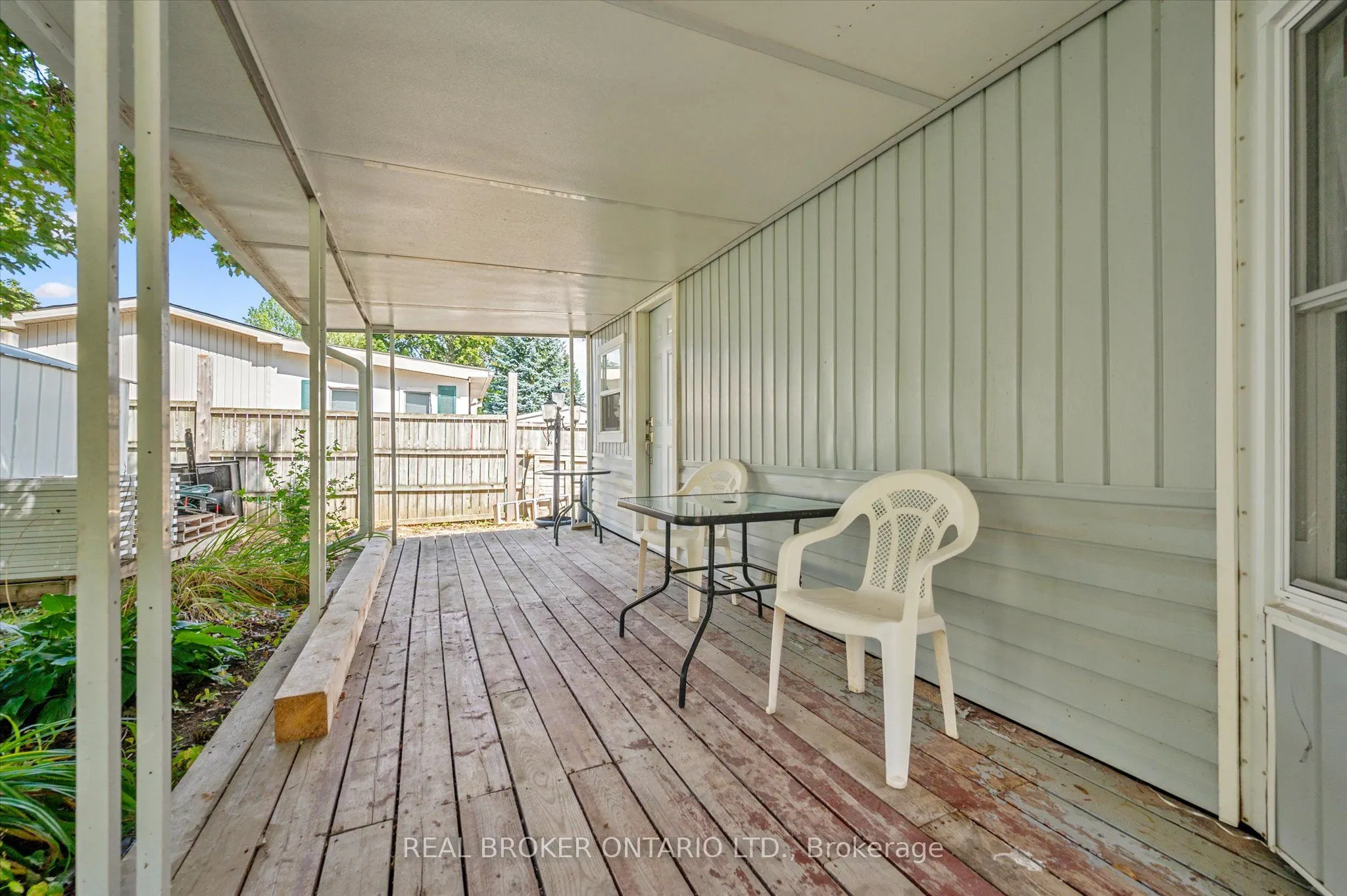 445 Pine Pass