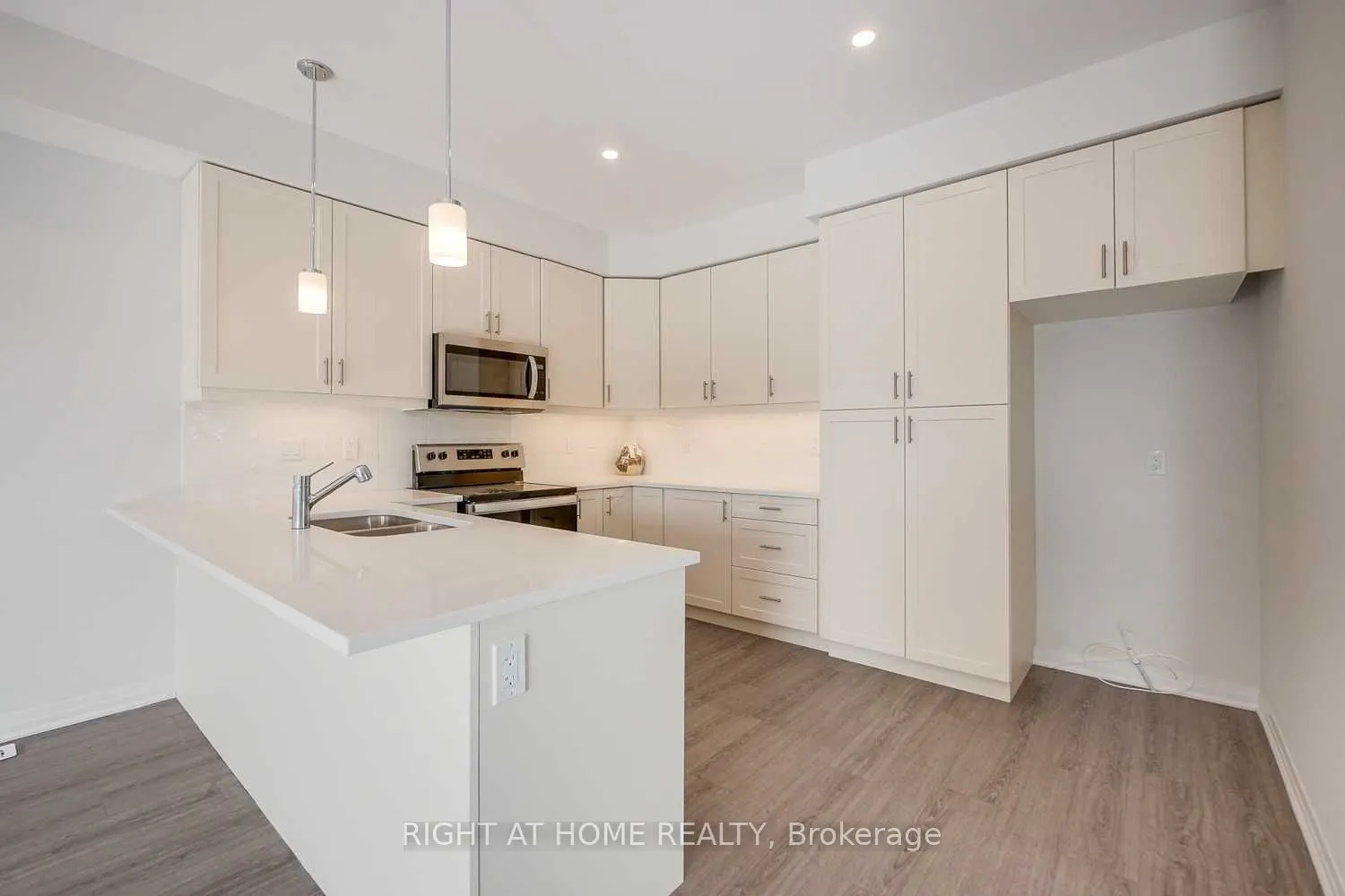 51 Sparrow Avenue, ##45