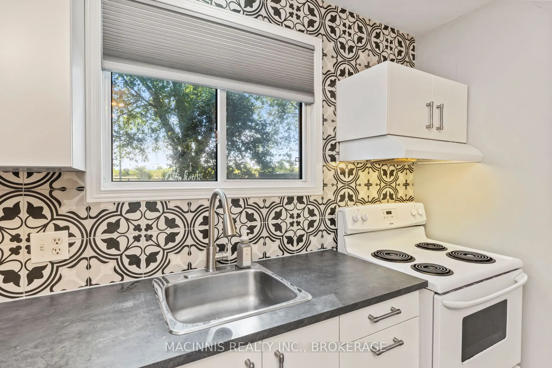 76 Rosemund Crescent, #41