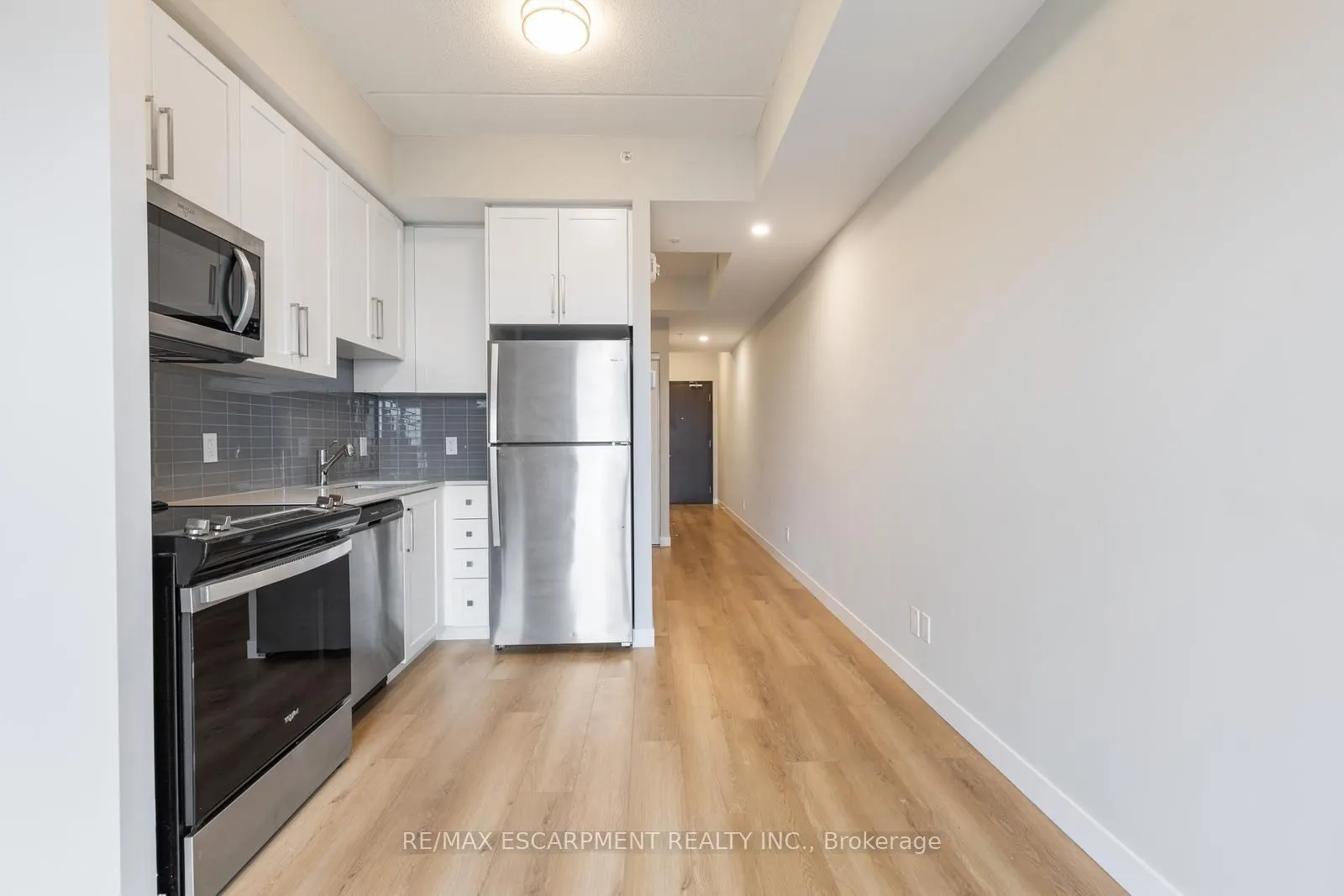 15 Queen Street, #2204