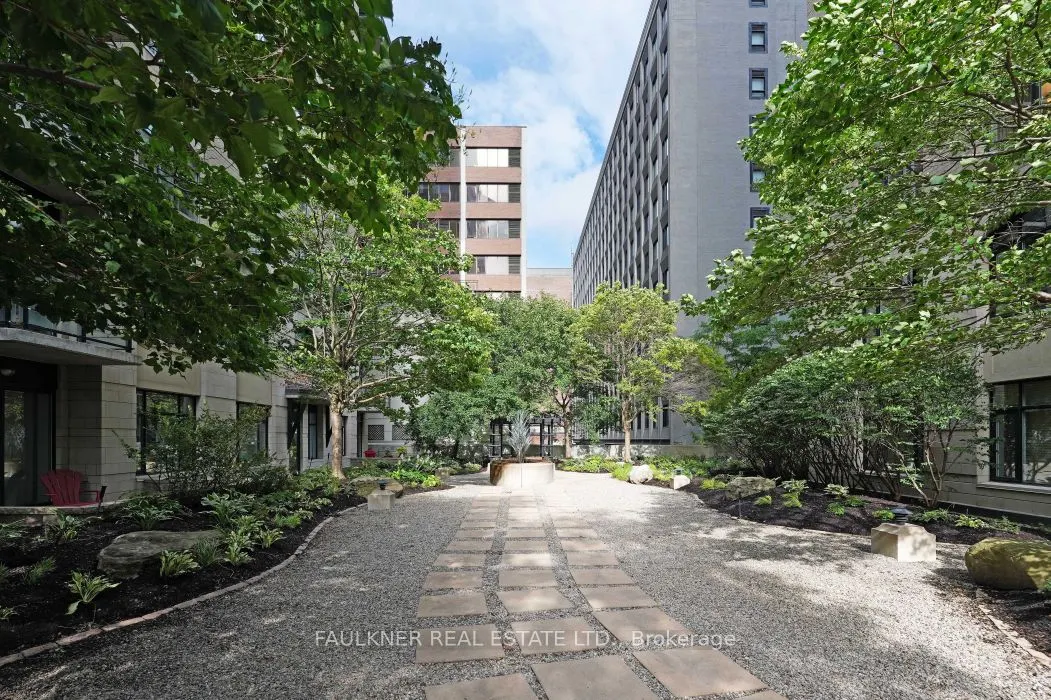 85 Bronson Avenue, #1601