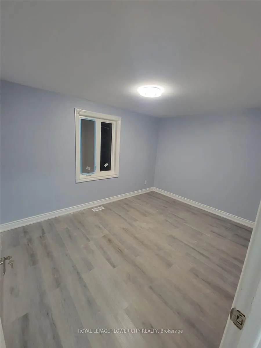 37 Warwick Road