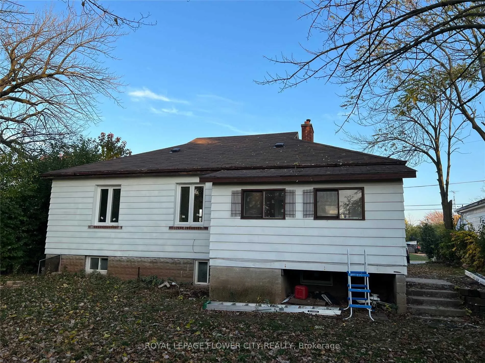37 Warwick Road