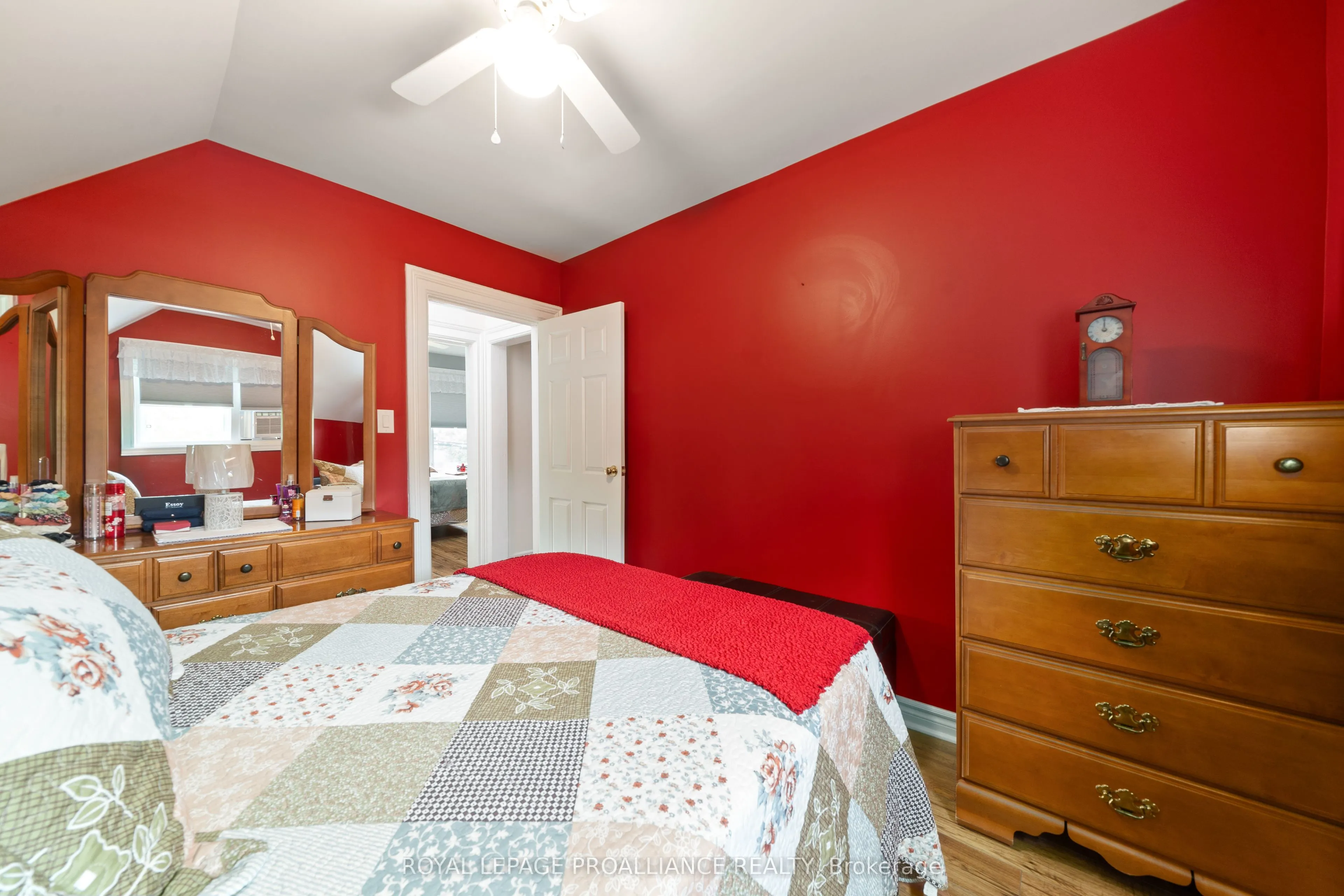 30 Lake Street SE