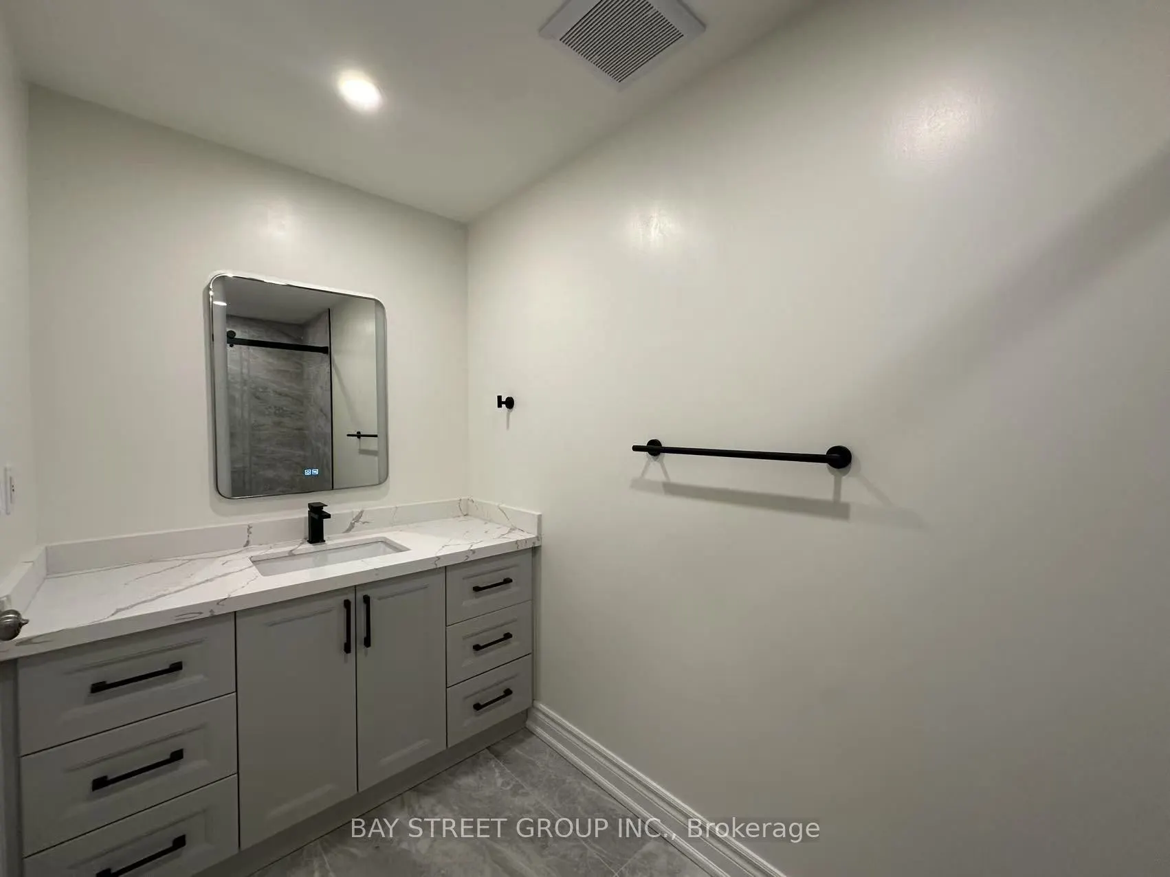 19 Silversmith Court
