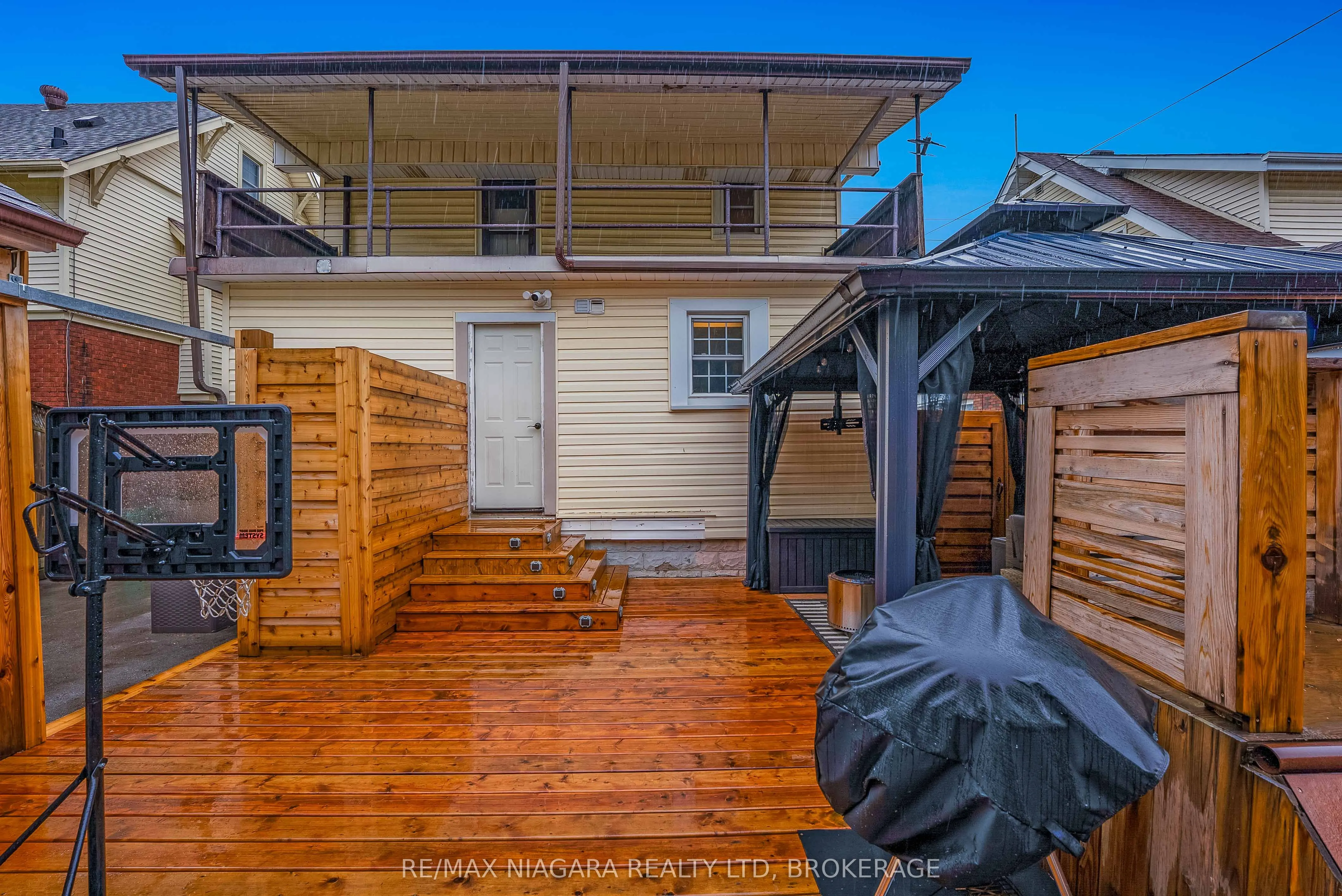 5078 Armoury Street