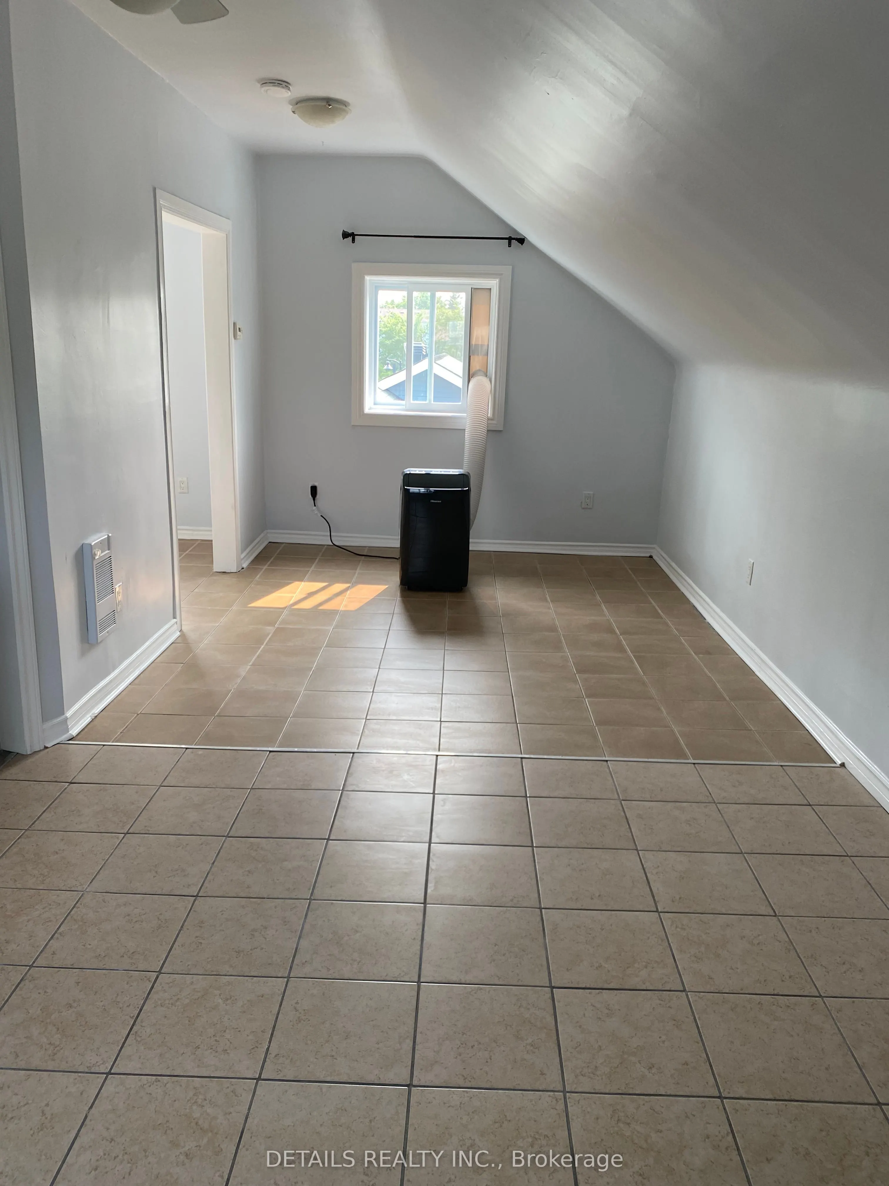 1530 Stittsville Main Street