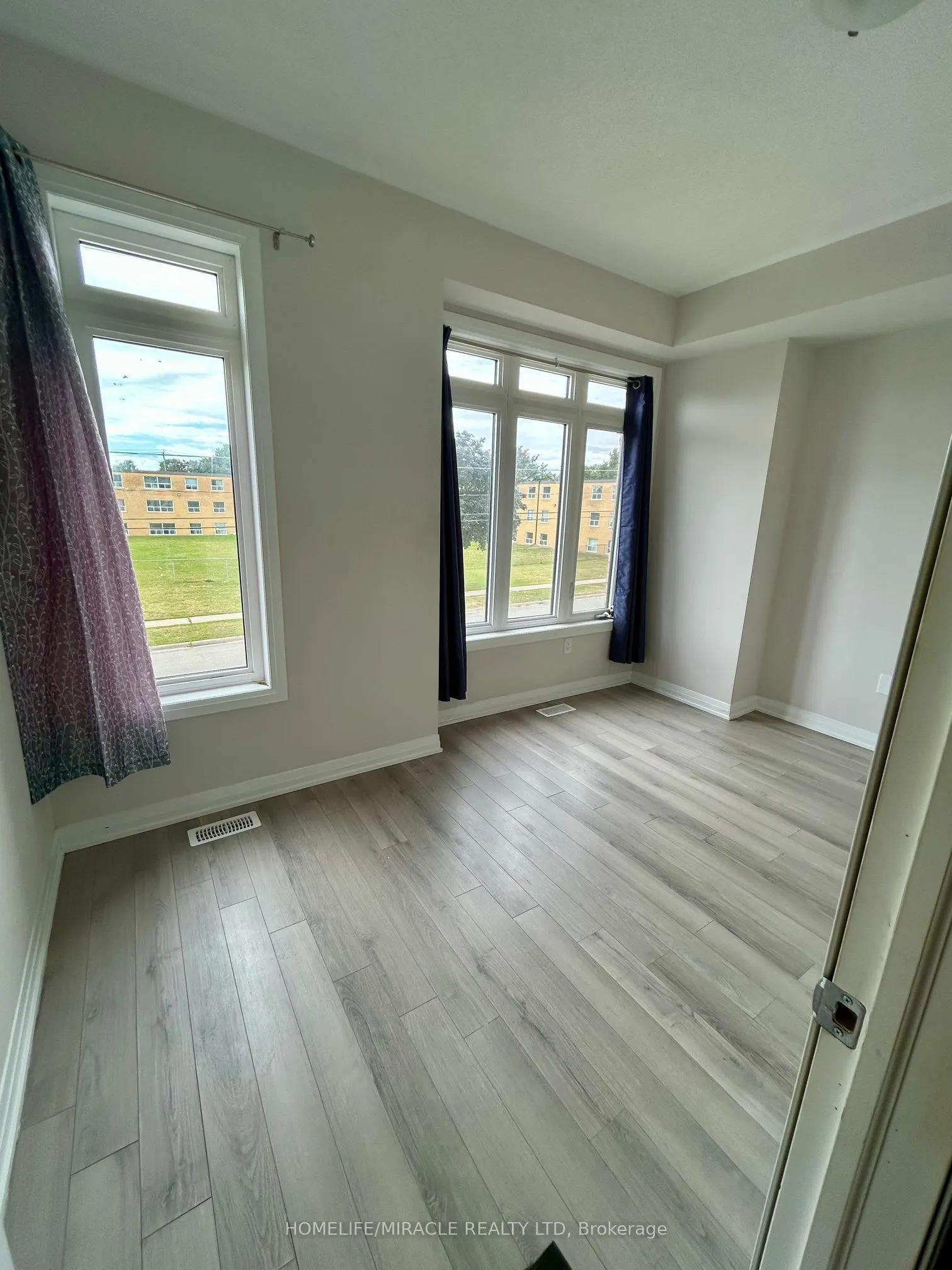 585 Colborne Street, #302