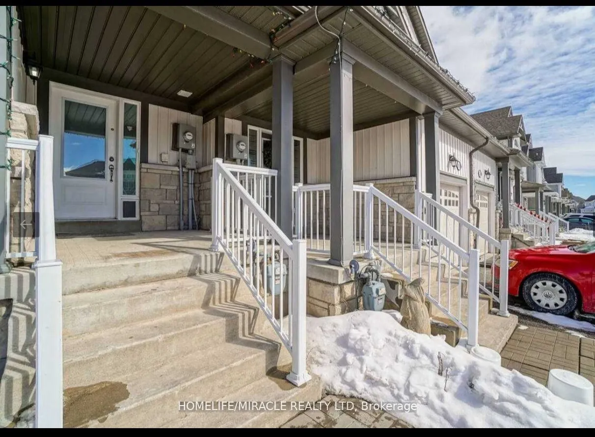 788 Cook Crescent