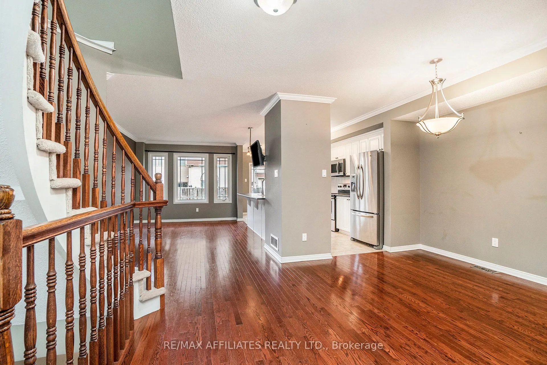 714 Regiment Avenue