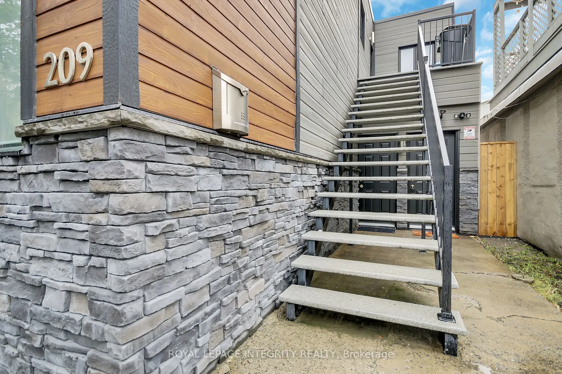 209 Hannah Street