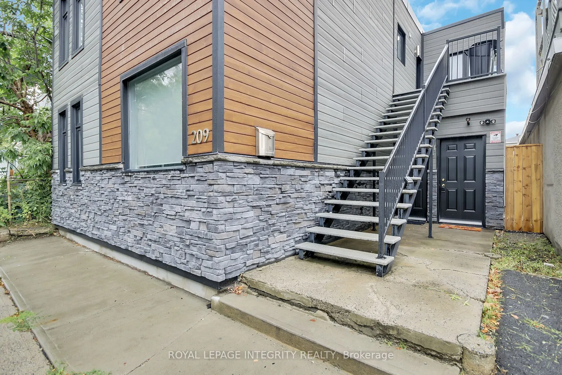 209 Hannah Street
