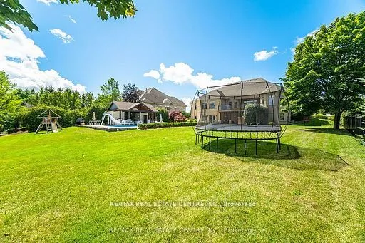 86 Canters Close