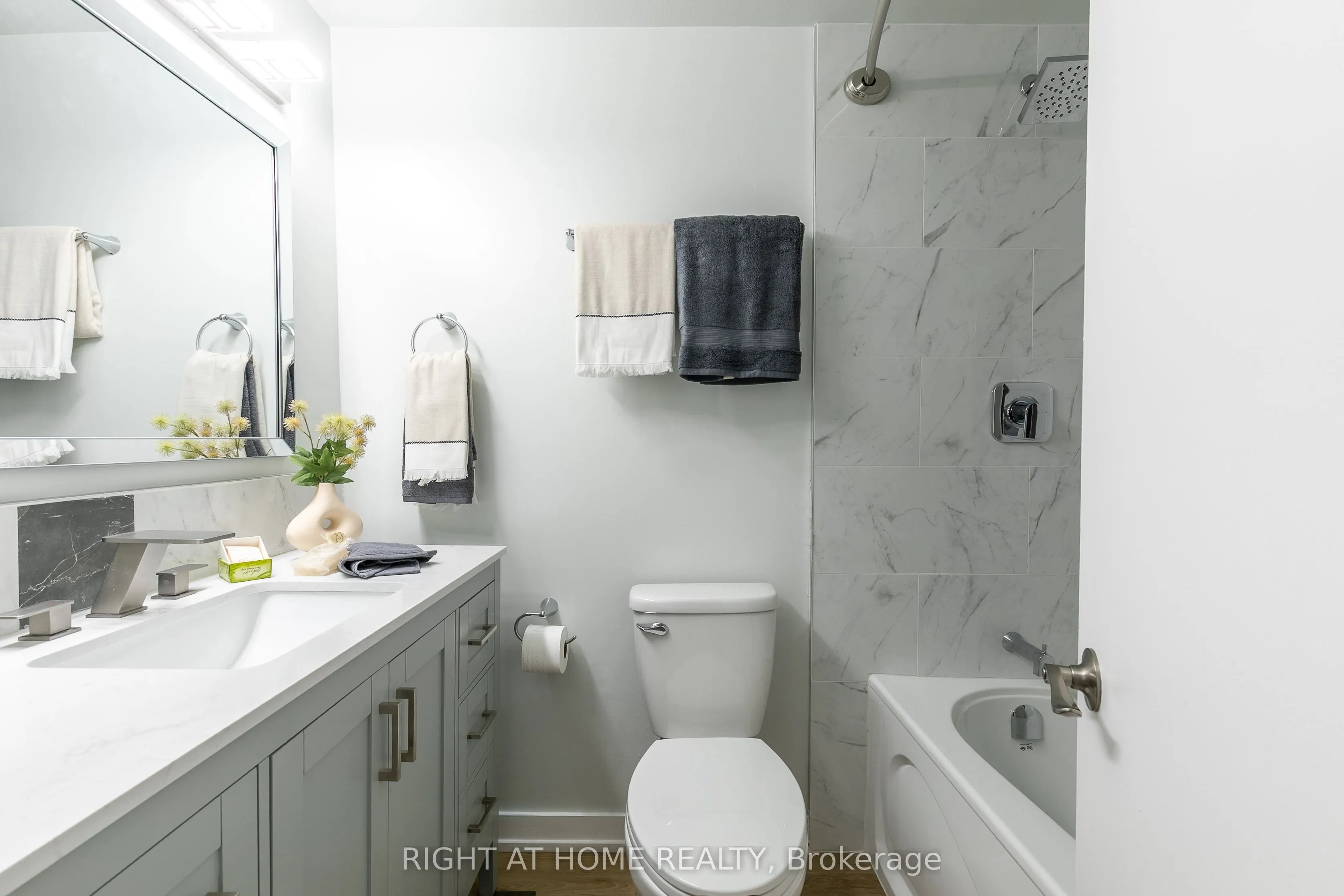 2669 Southvale Drive, #15
