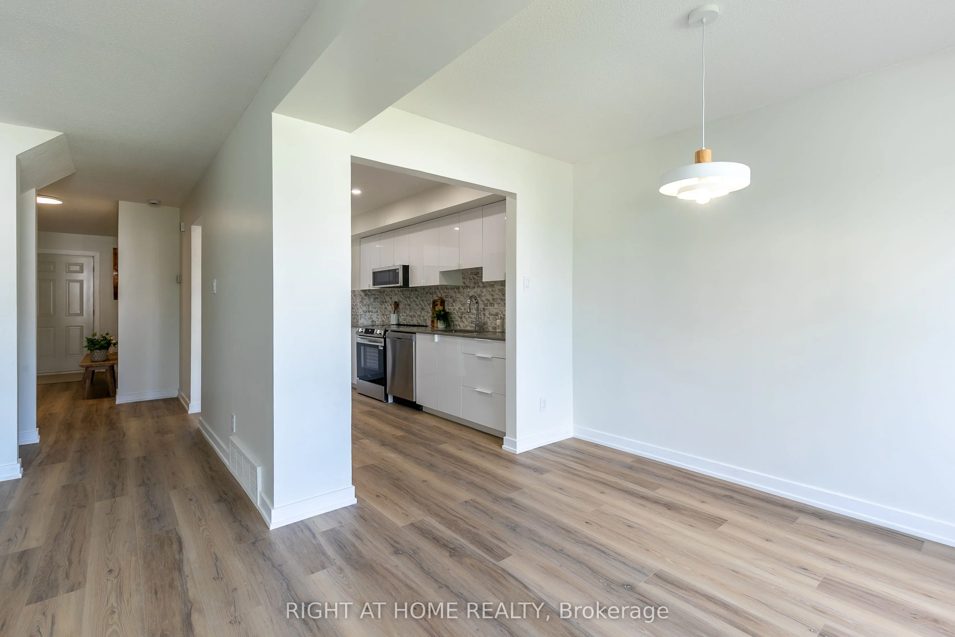 2669 Southvale Drive, #15