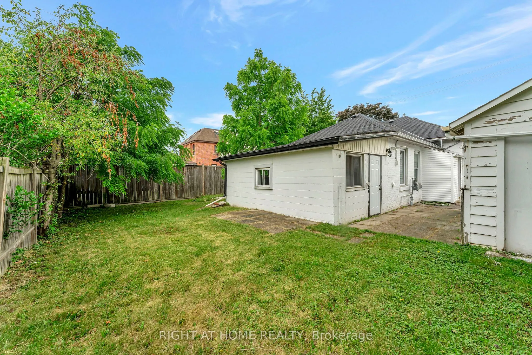 462 Upper Wellington Street