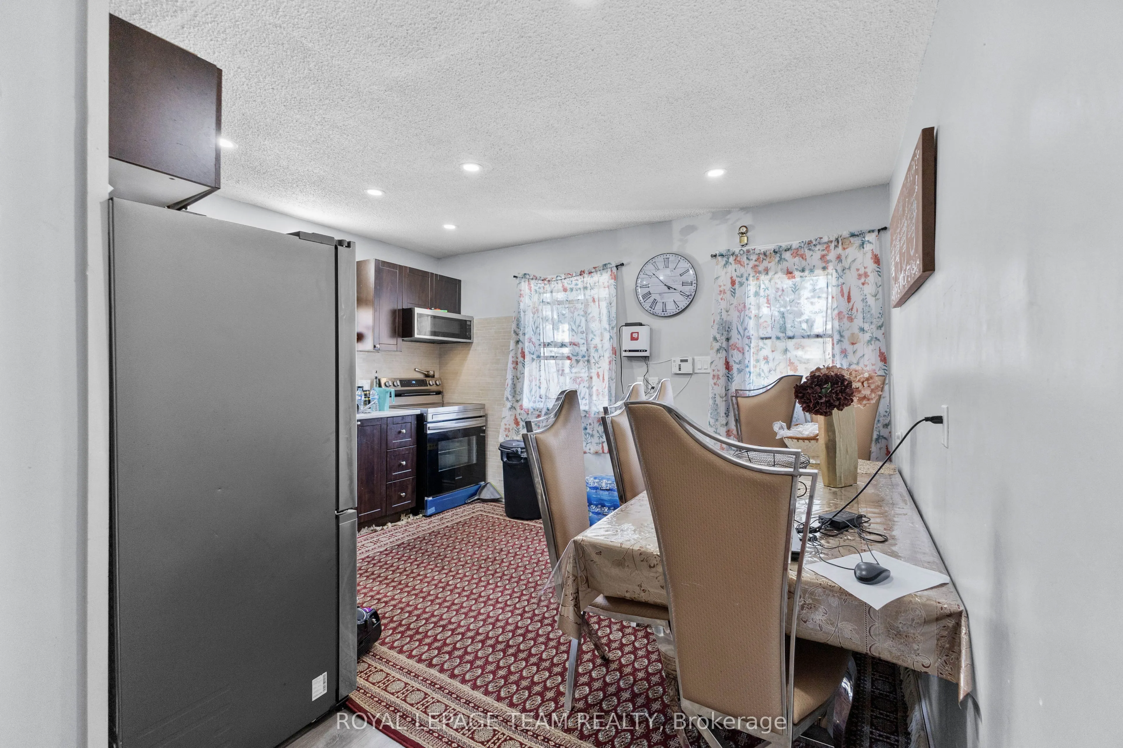 105 Jolliet Avenue
