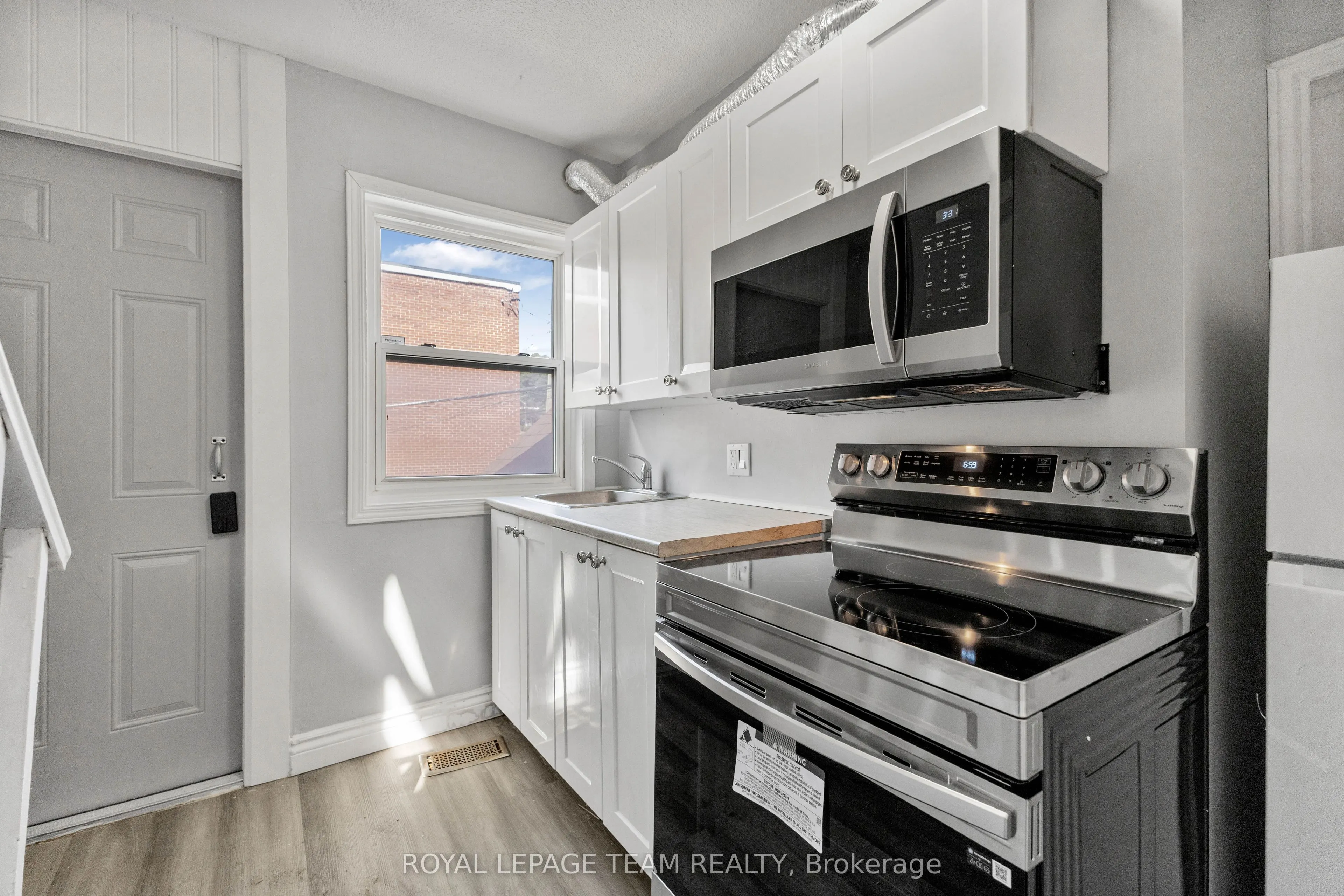105 Jolliet Avenue