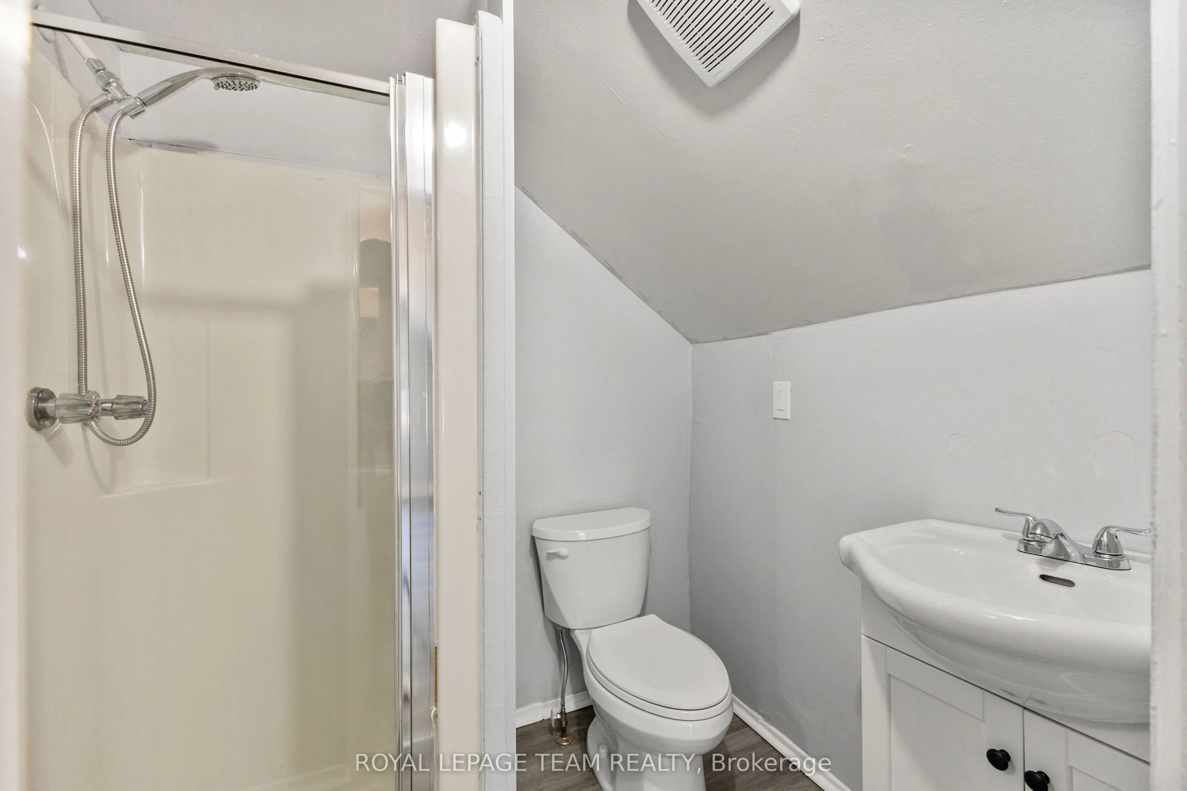 105 Jolliet Avenue