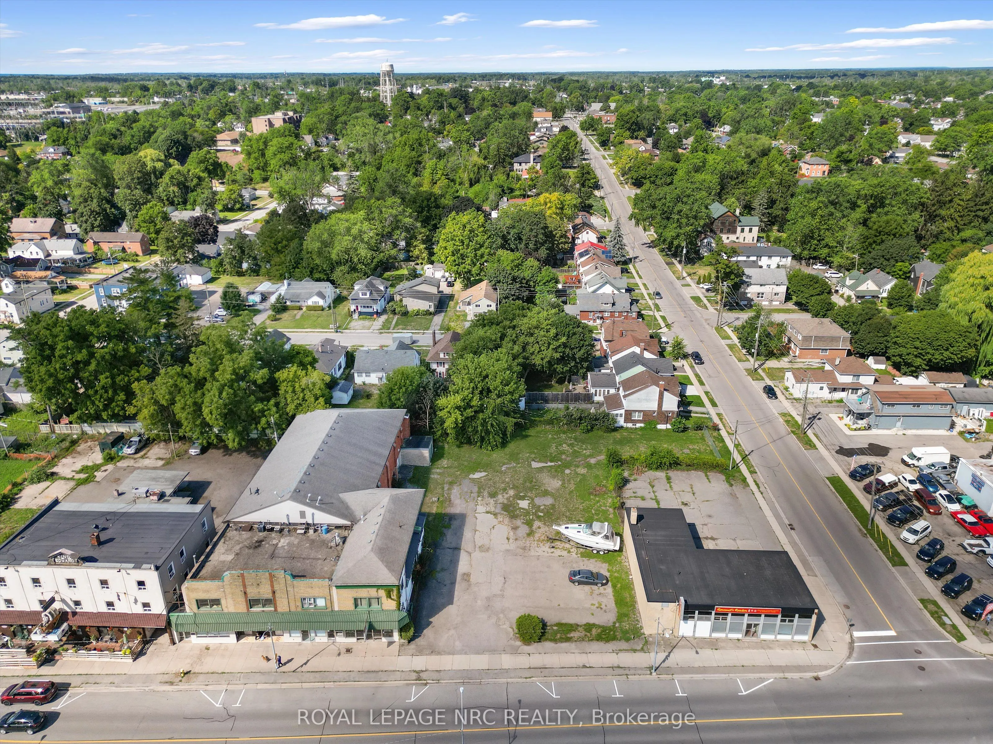 131-139 Niagara Boulevard