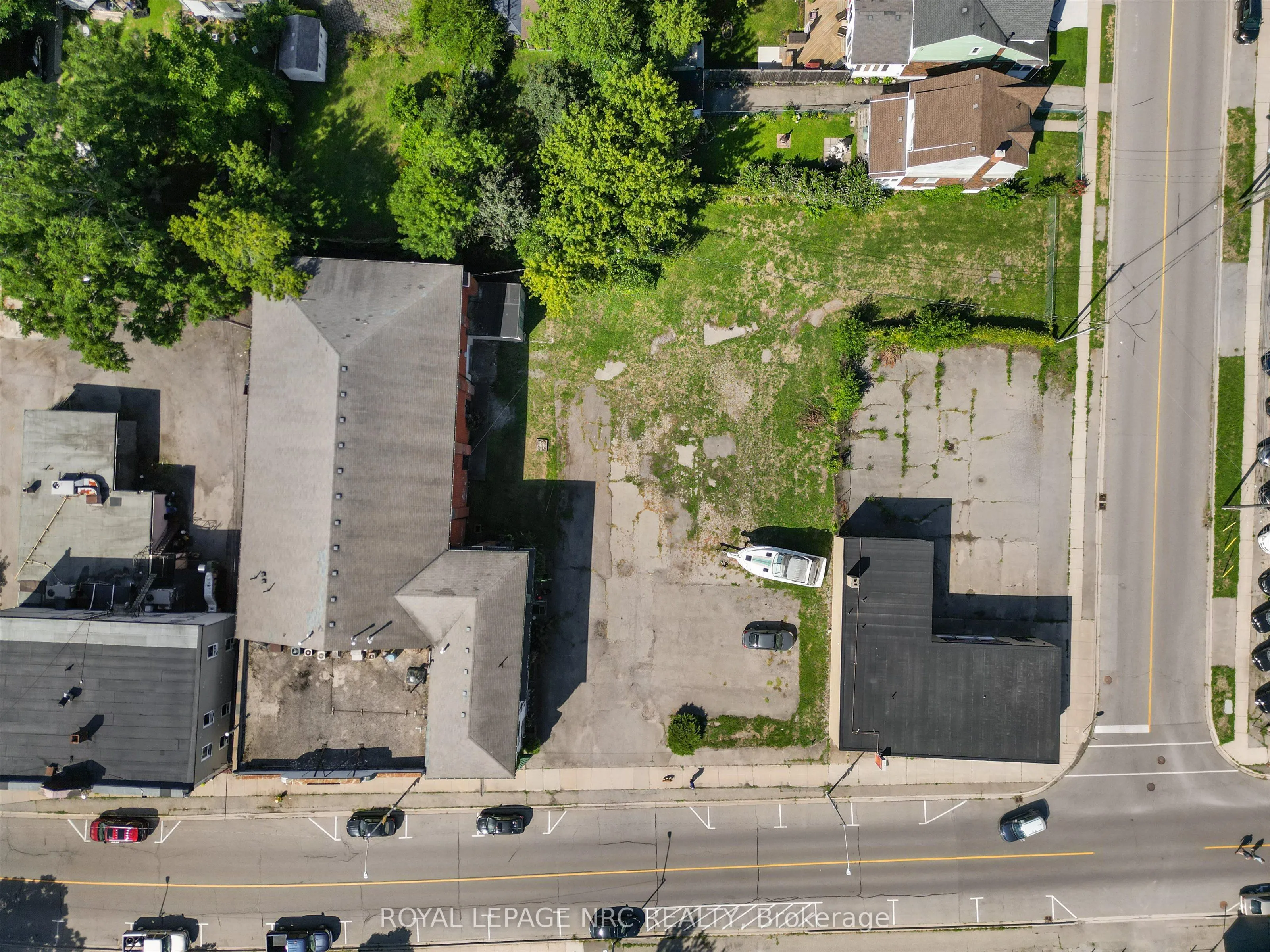 131-139 Niagara Boulevard