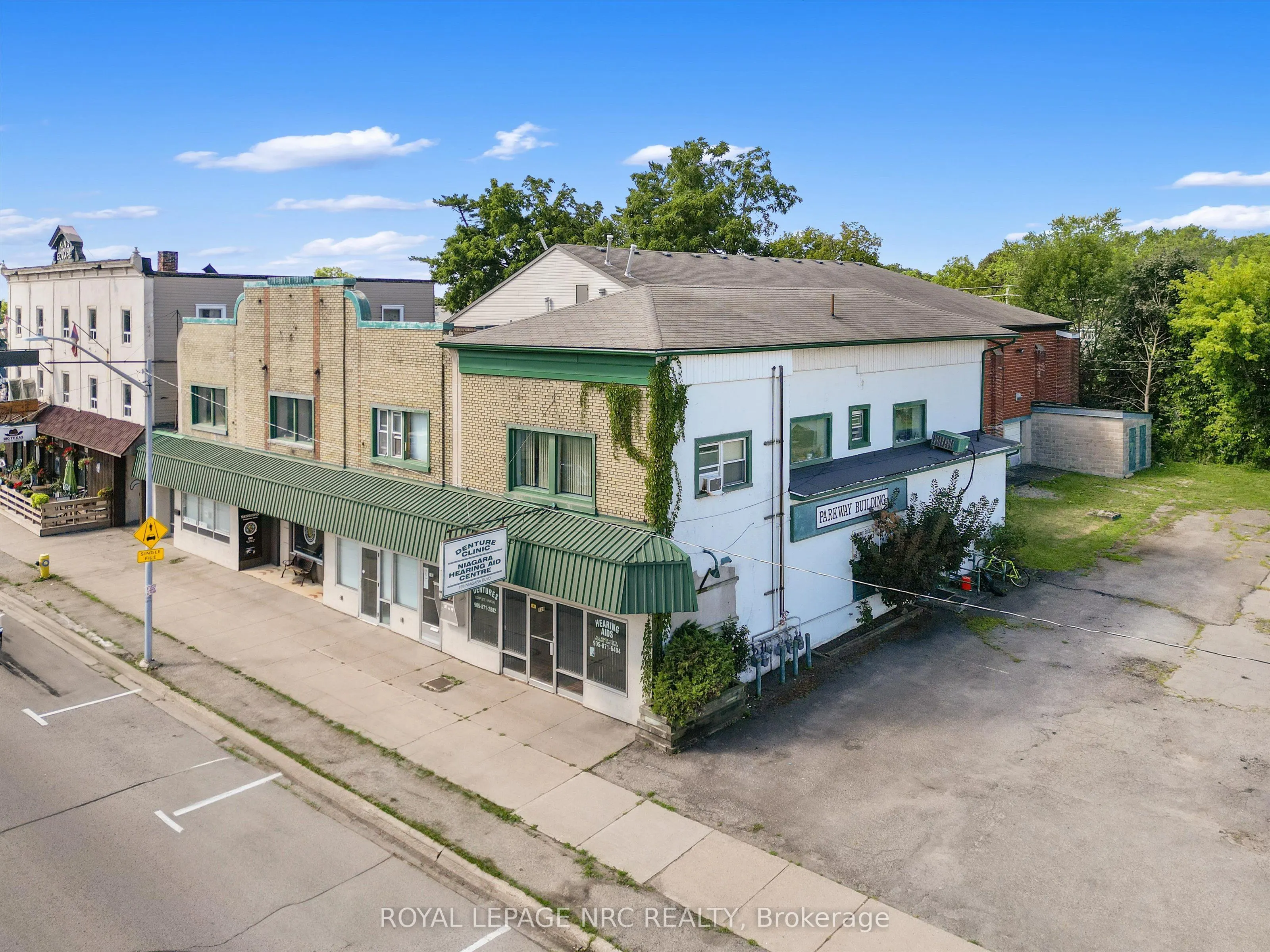 131-139 Niagara Boulevard