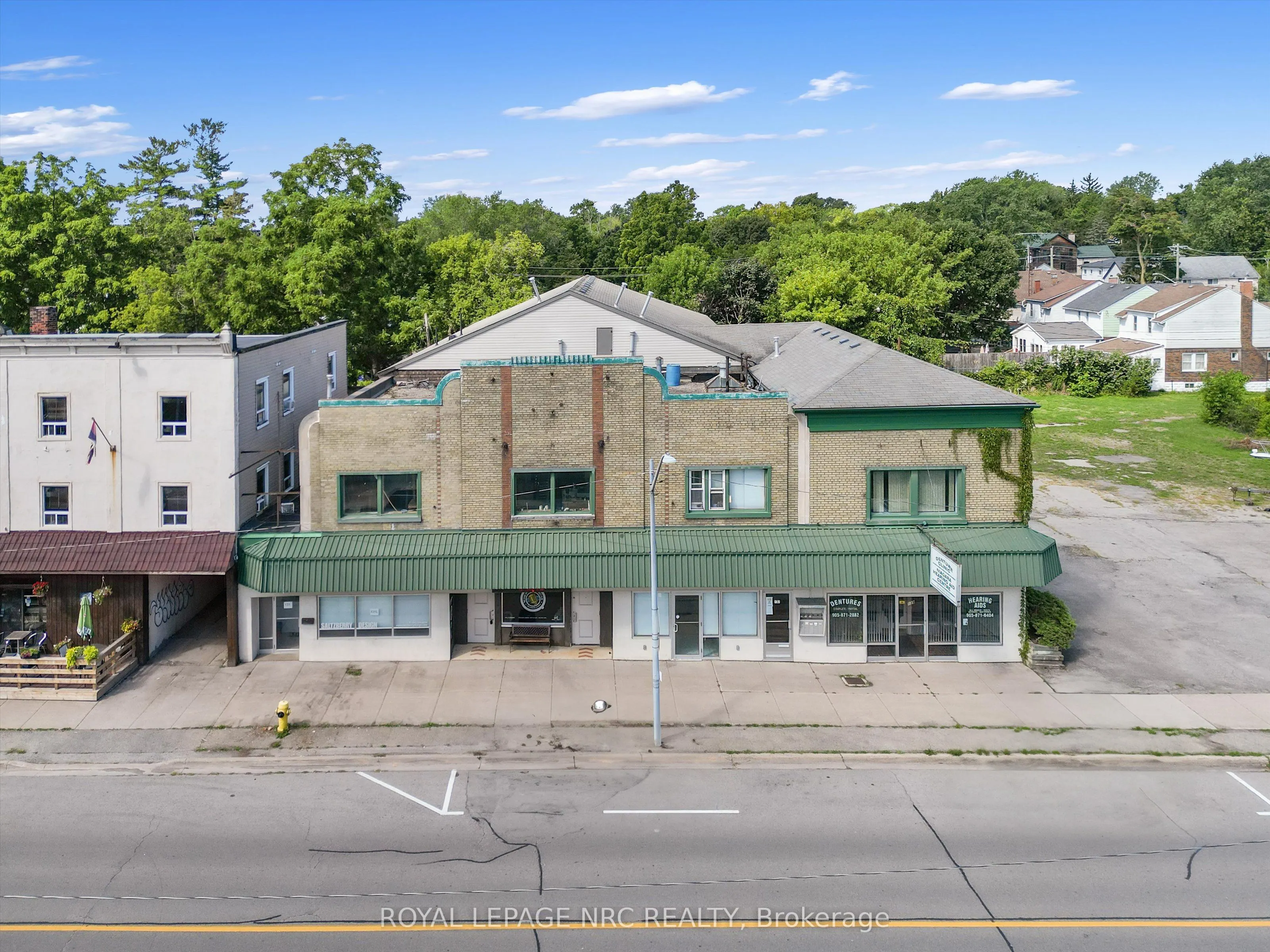131-139 Niagara Boulevard